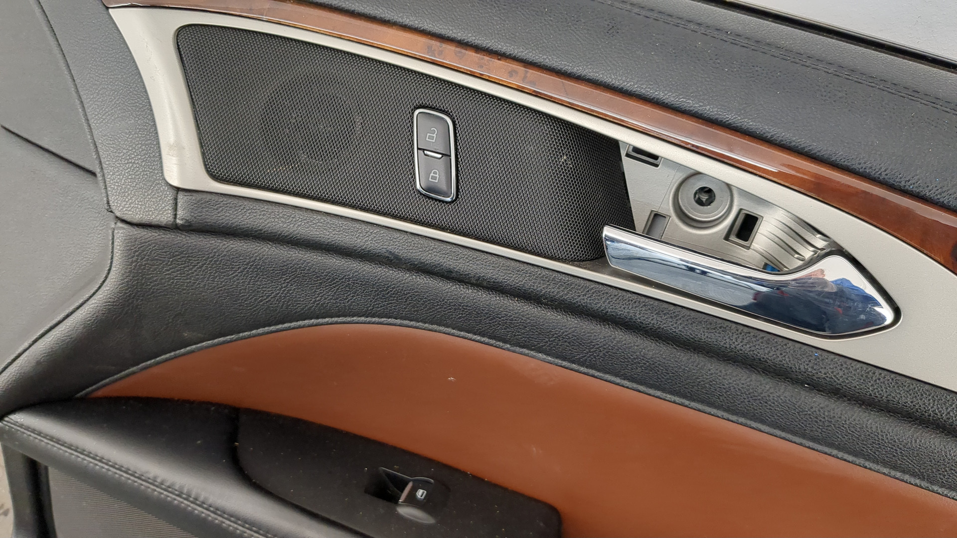 Дверь передняя правая