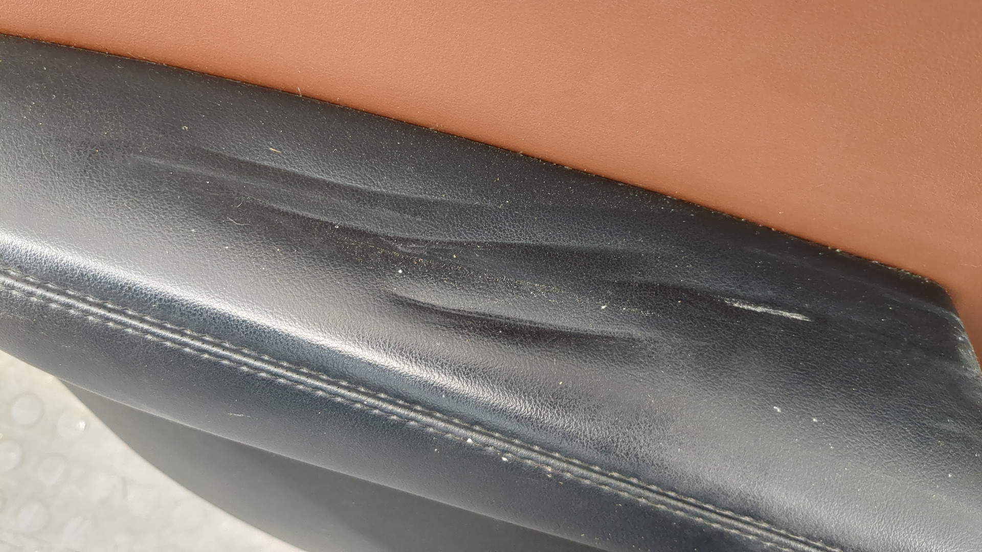 Дверь передняя левая