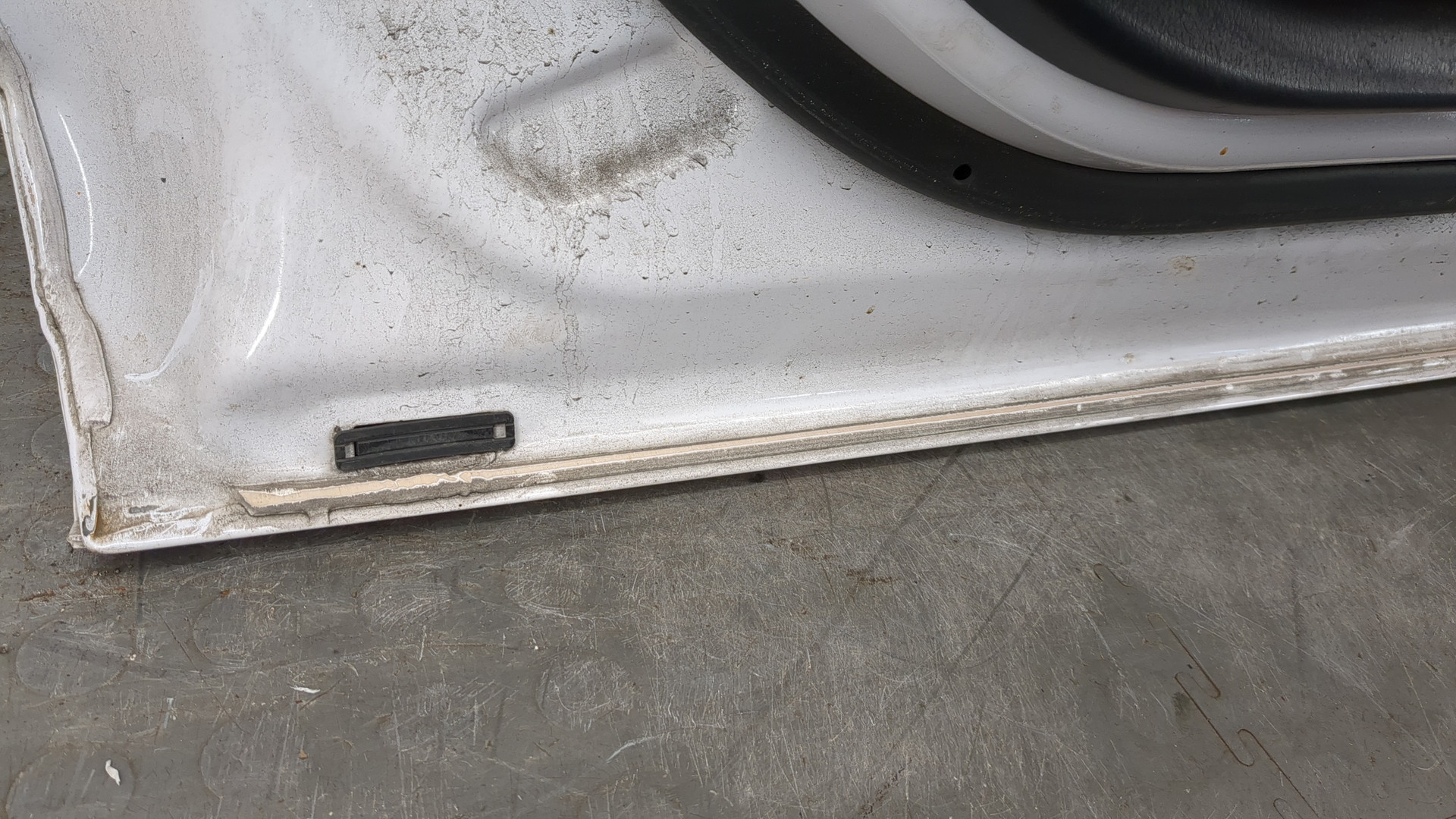 Дверь передняя левая