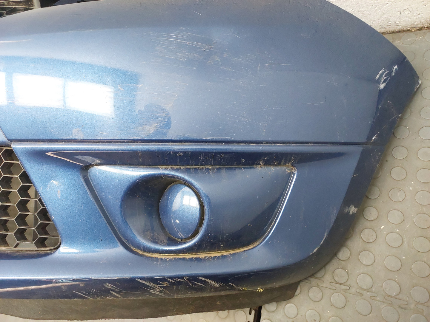 Бампер передний