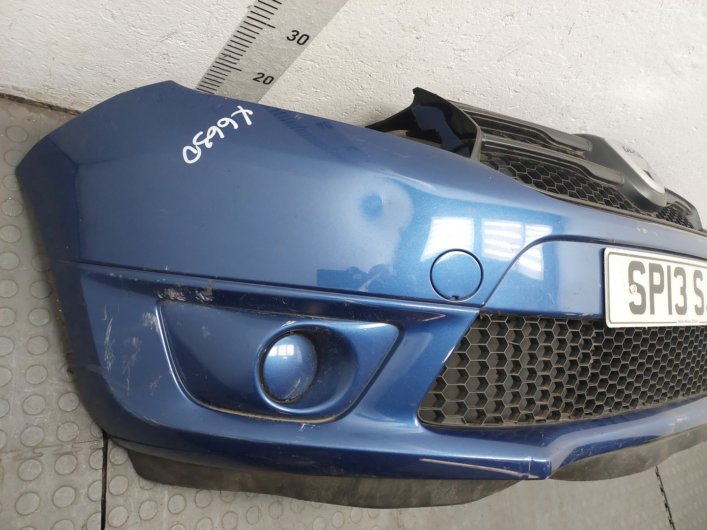 Бампер передний