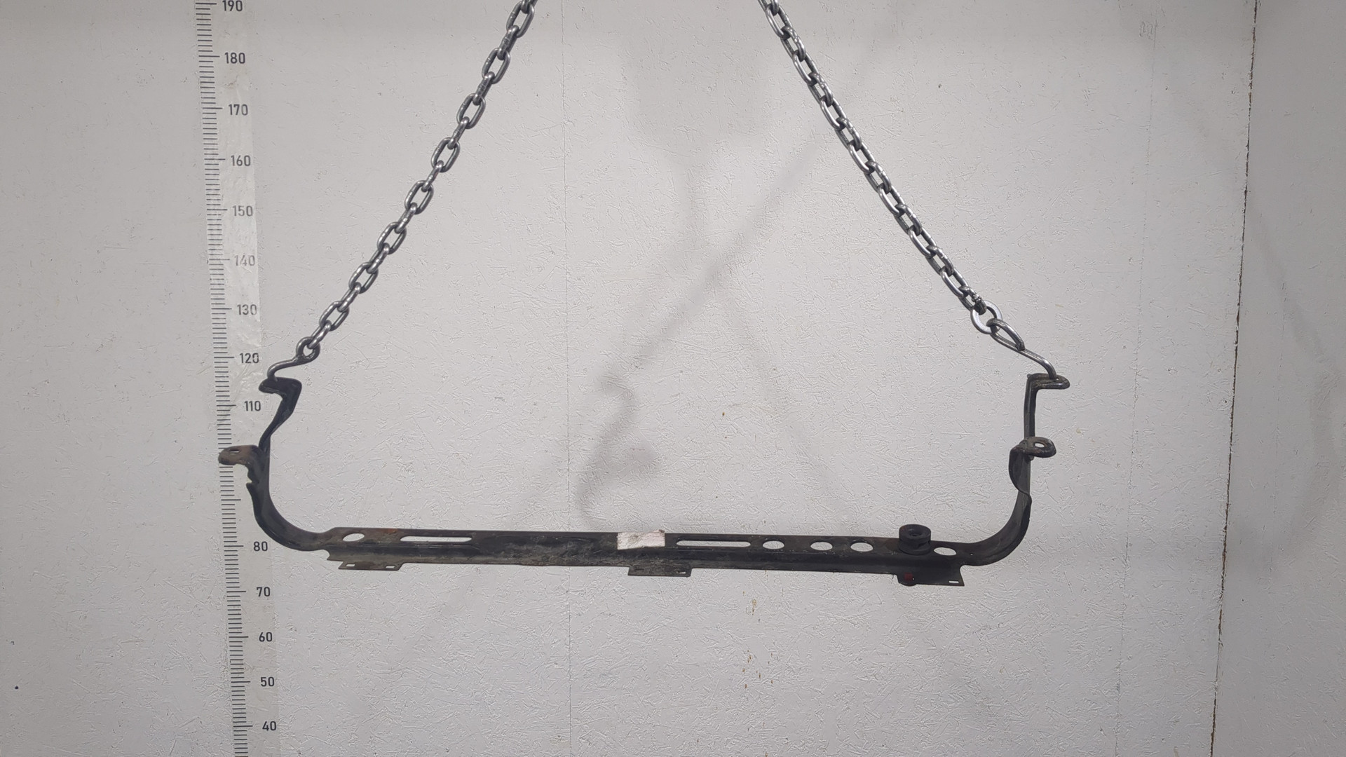 Балка подрадиаторная