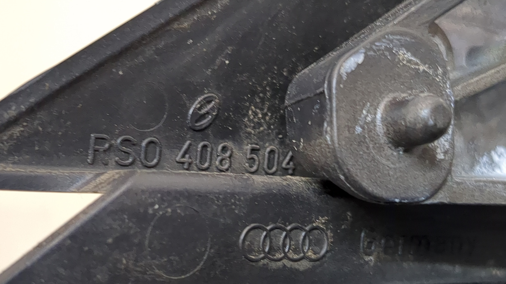 Зеркало правое электрическое