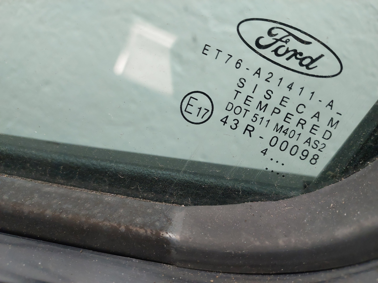 Дверь передняя левая