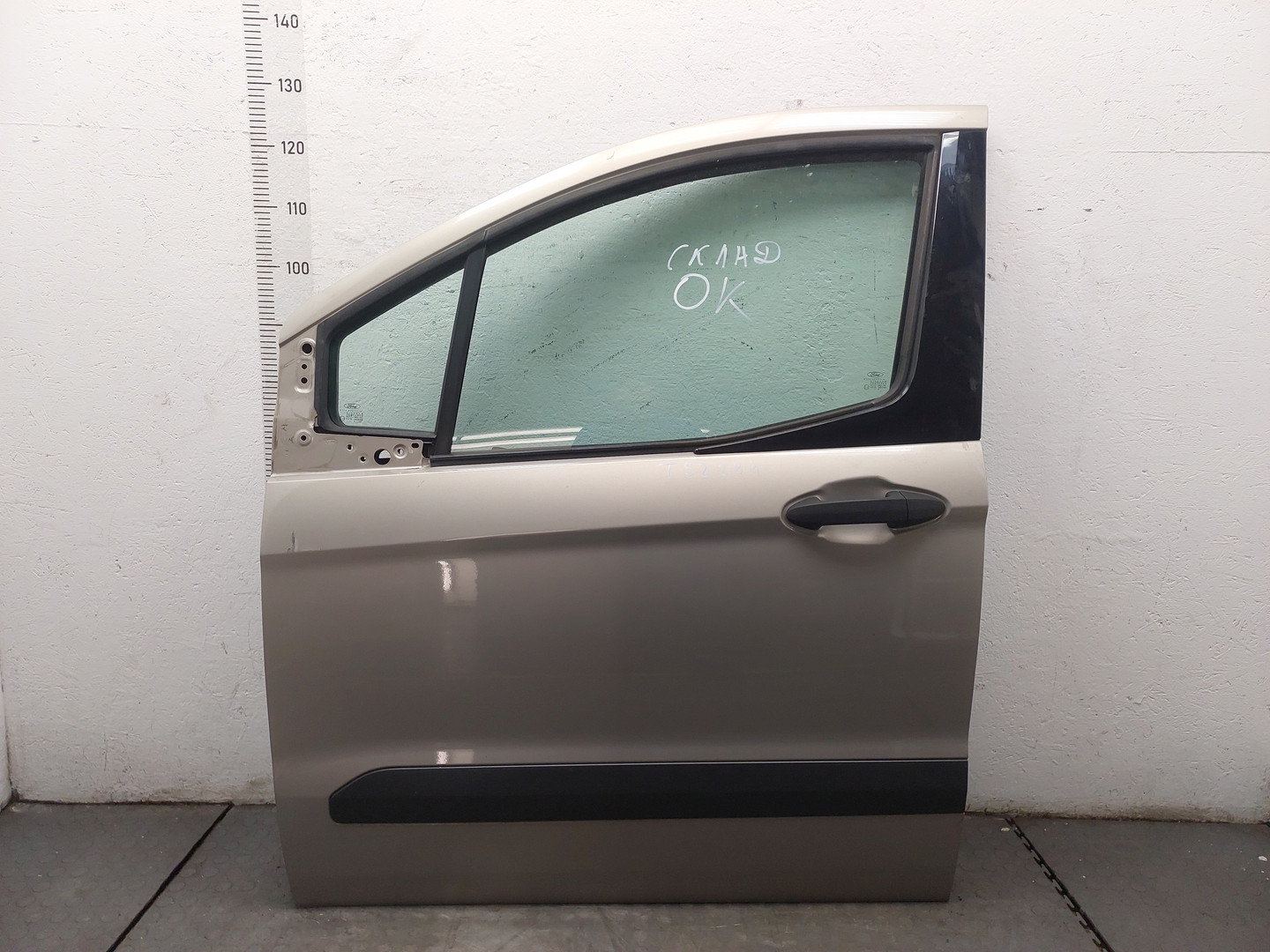 Дверь передняя левая