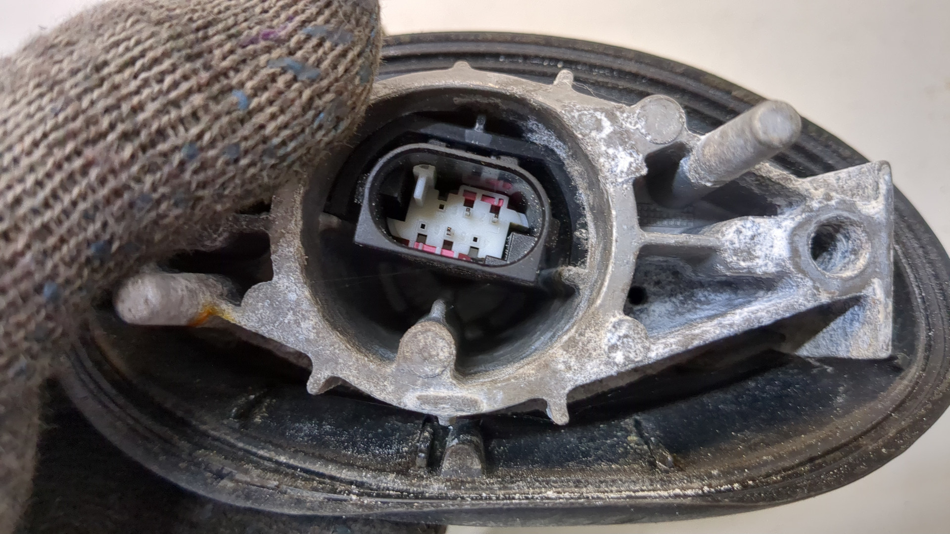 Зеркало левое электрическое