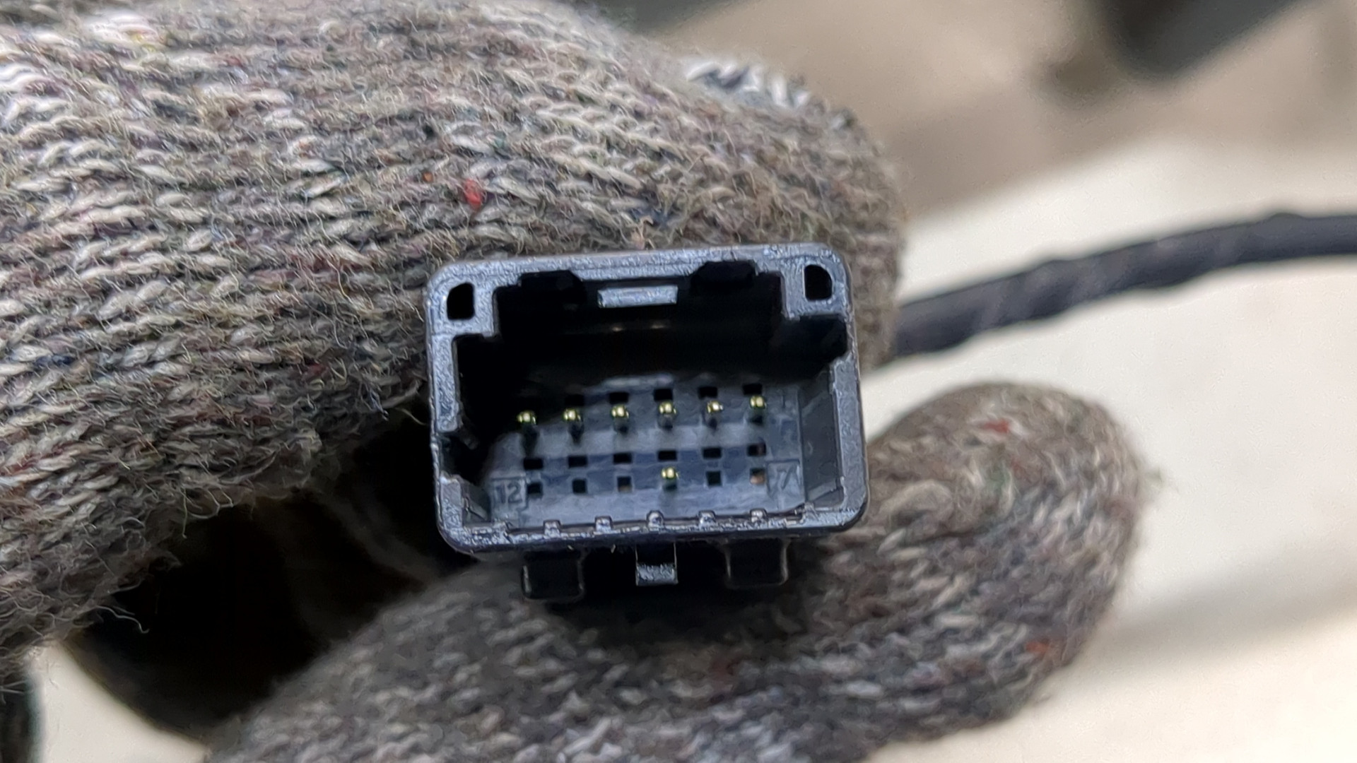 Зеркало правое электрическое