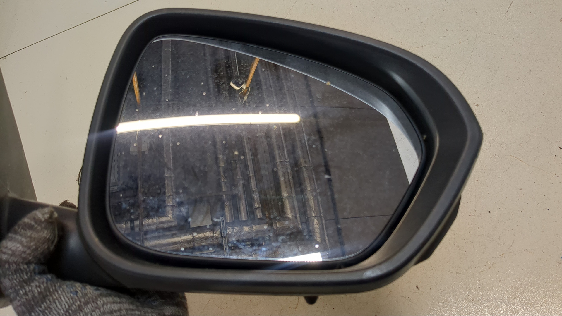 Зеркало правое электрическое