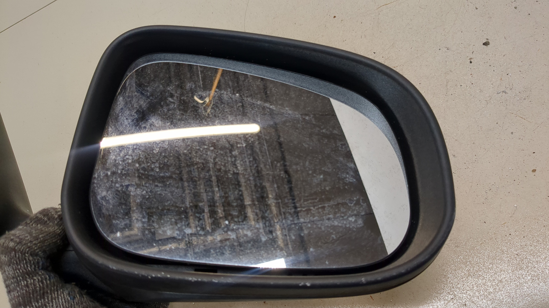 Зеркало правое электрическое