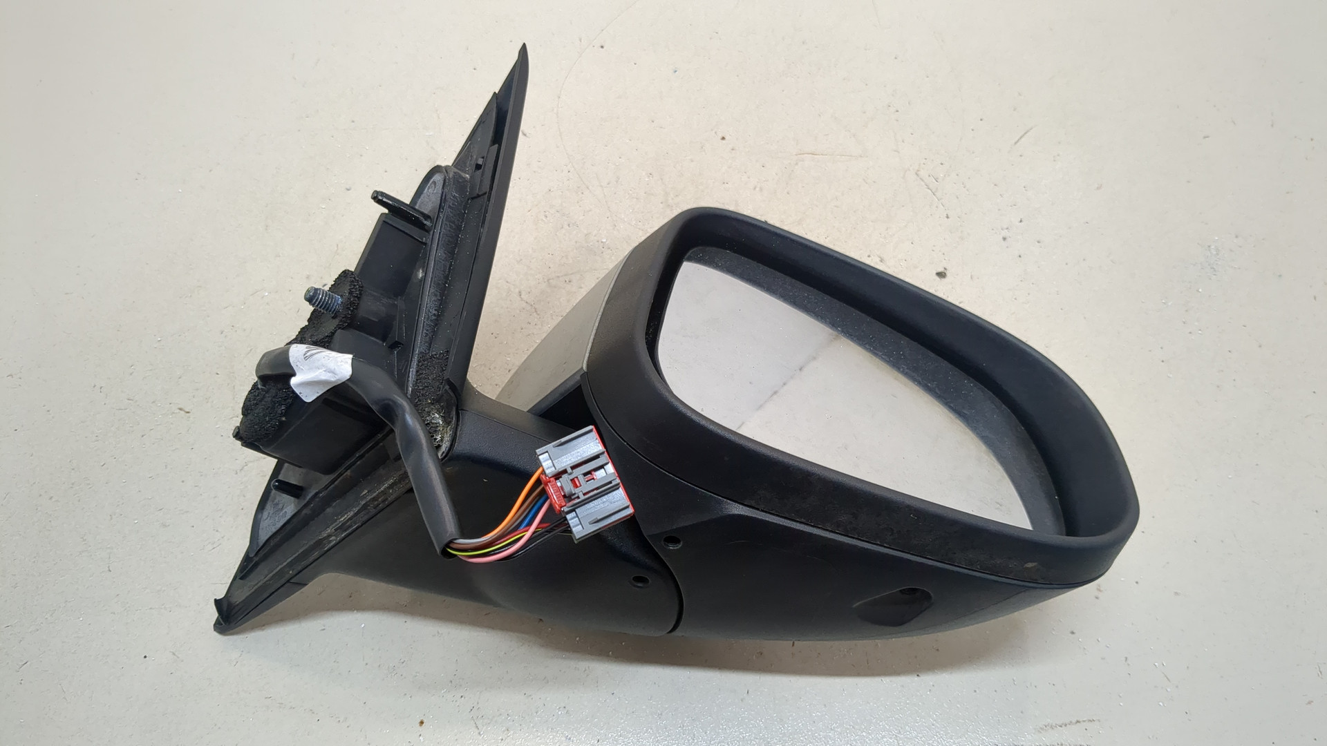 Зеркало правое электрическое