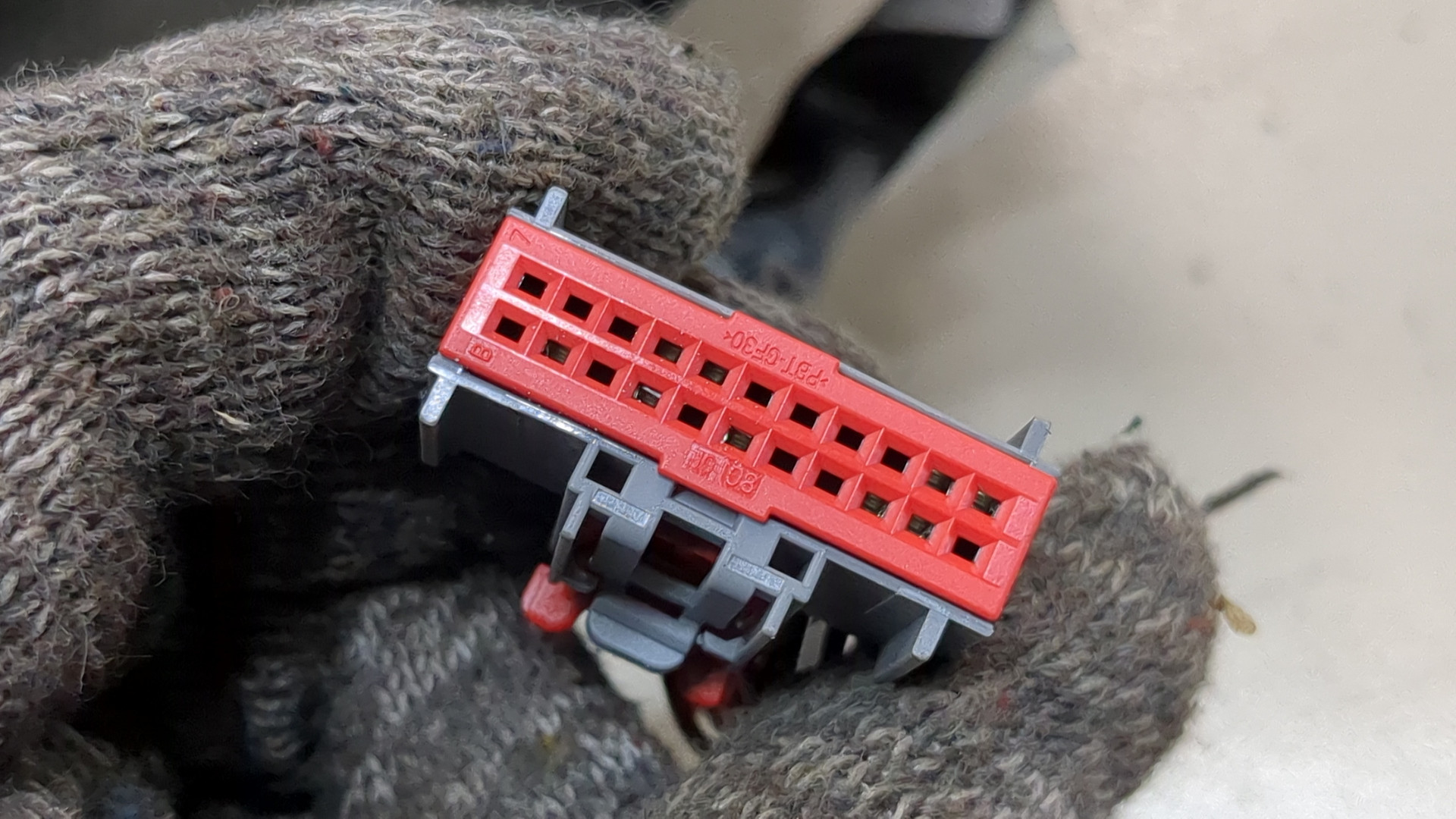 Зеркало правое электрическое