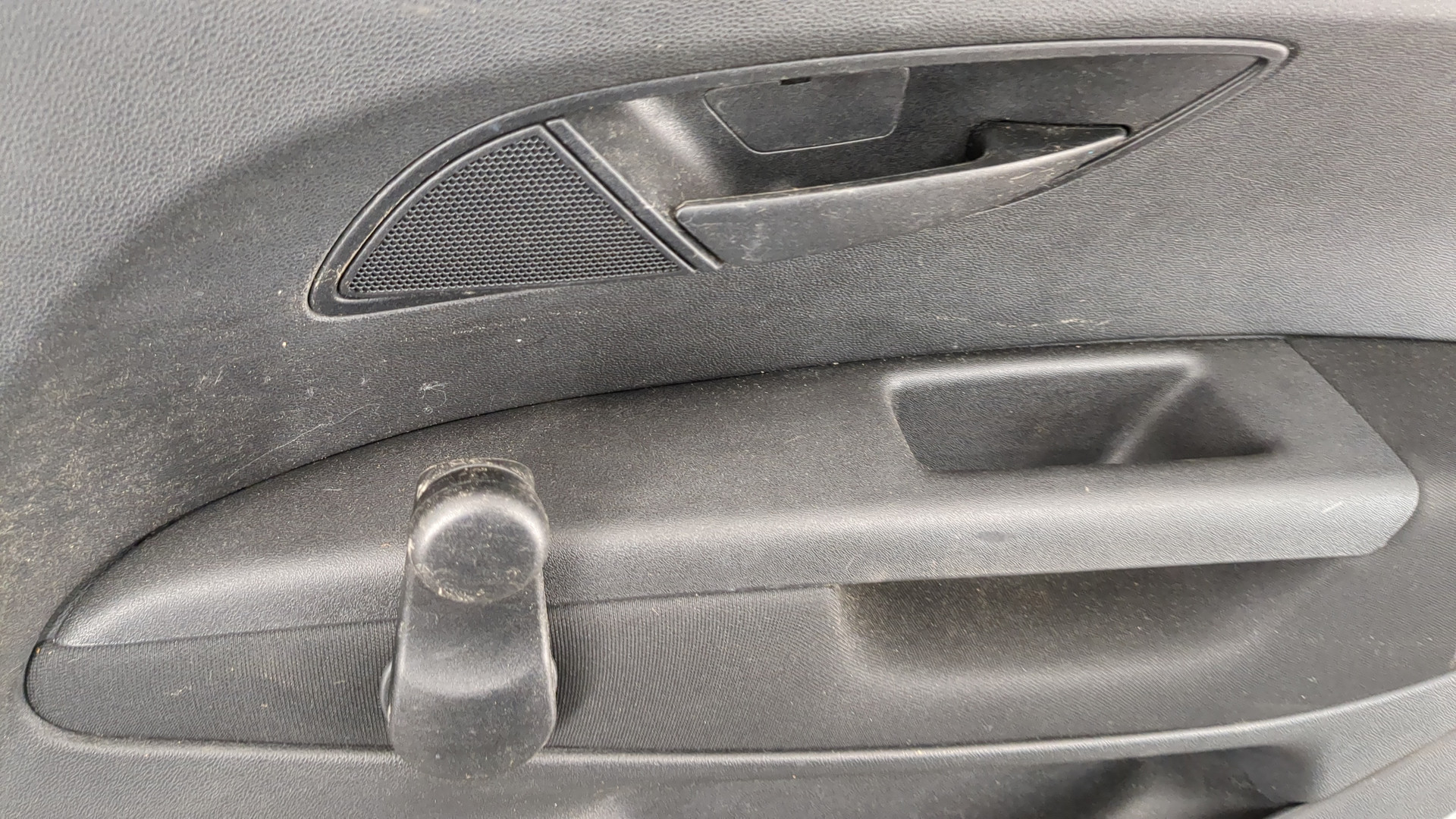 Дверь задняя правая