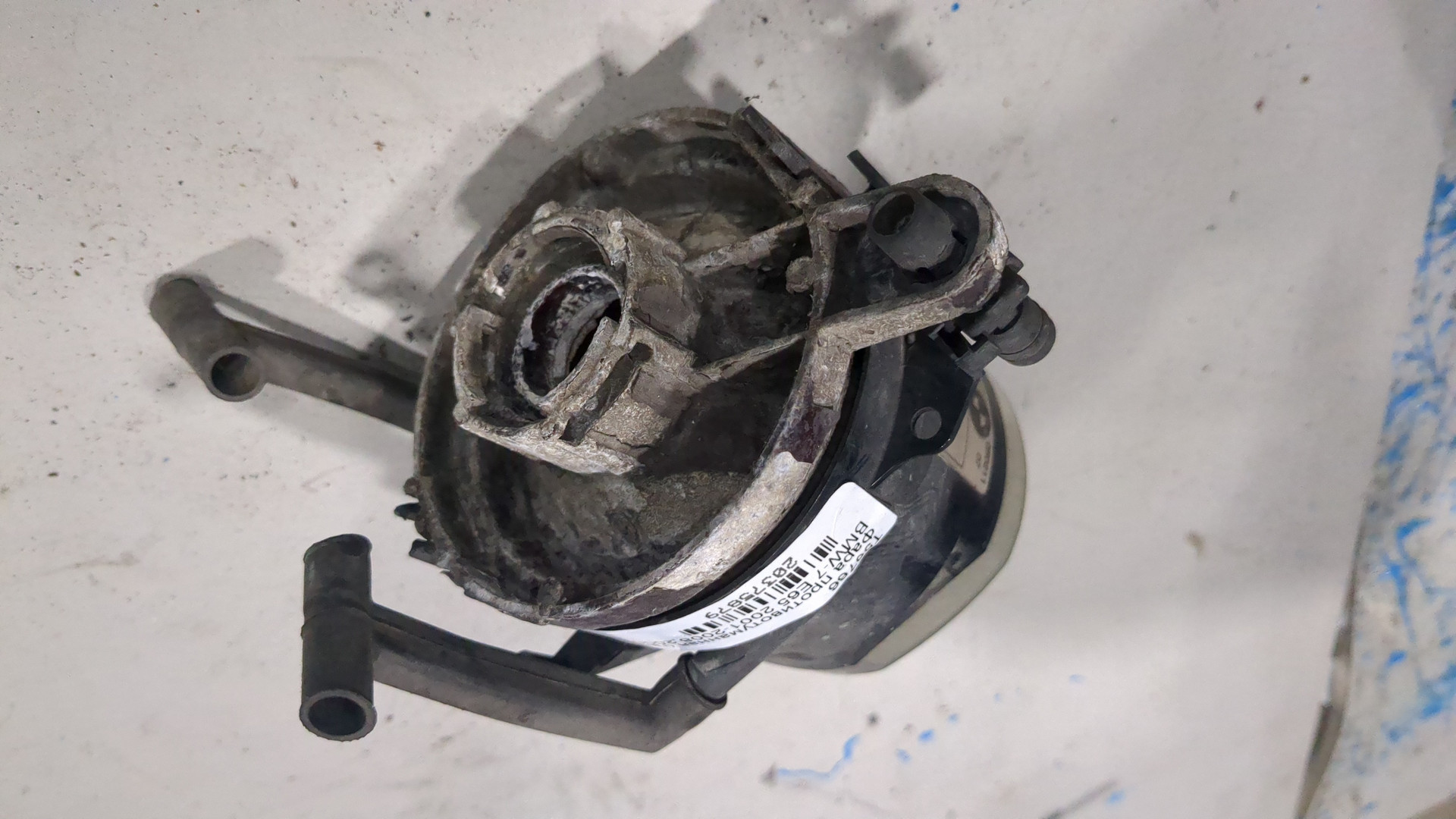 Фара противотуманная левая