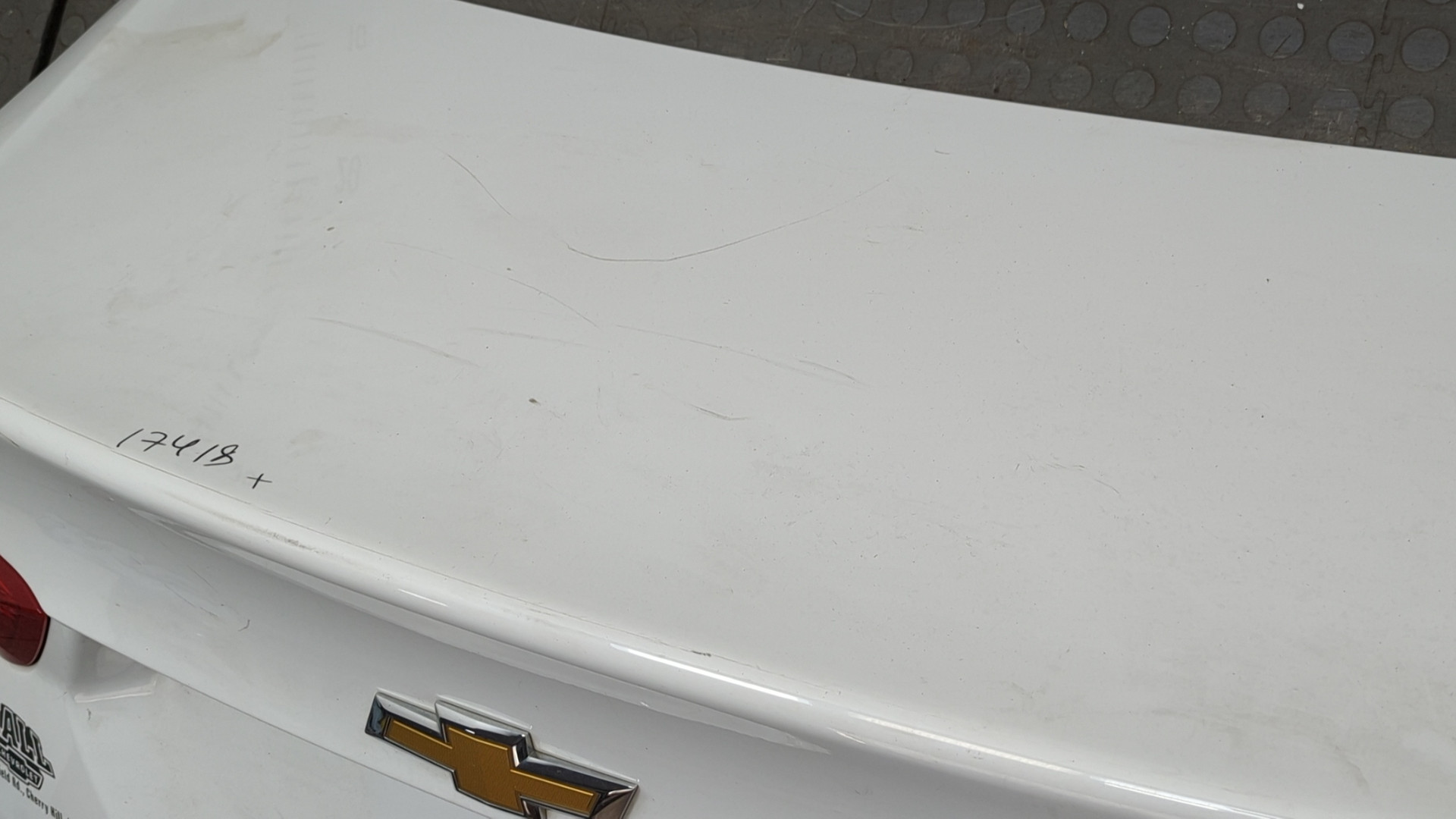 Дверь багажника