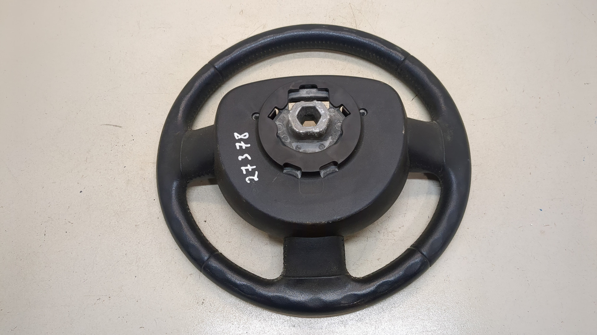 Рулевое колесо (руль)