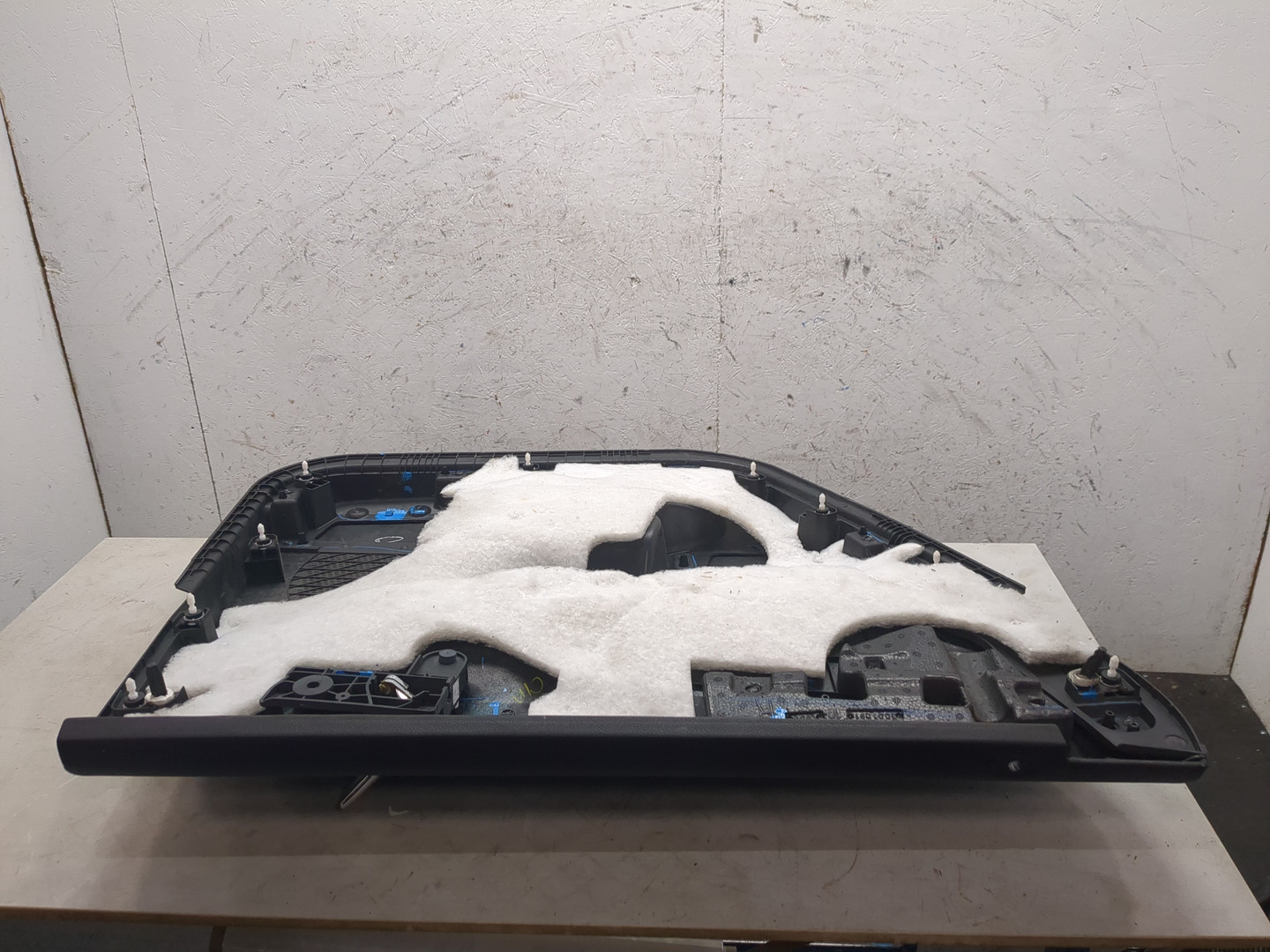 Обшивка двери задней правой