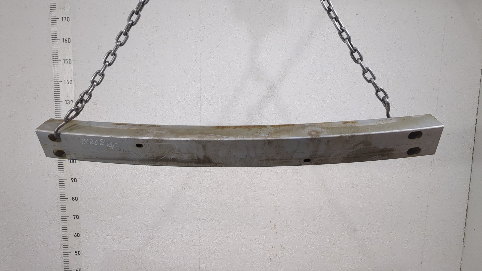 Усилитель переднего бампера