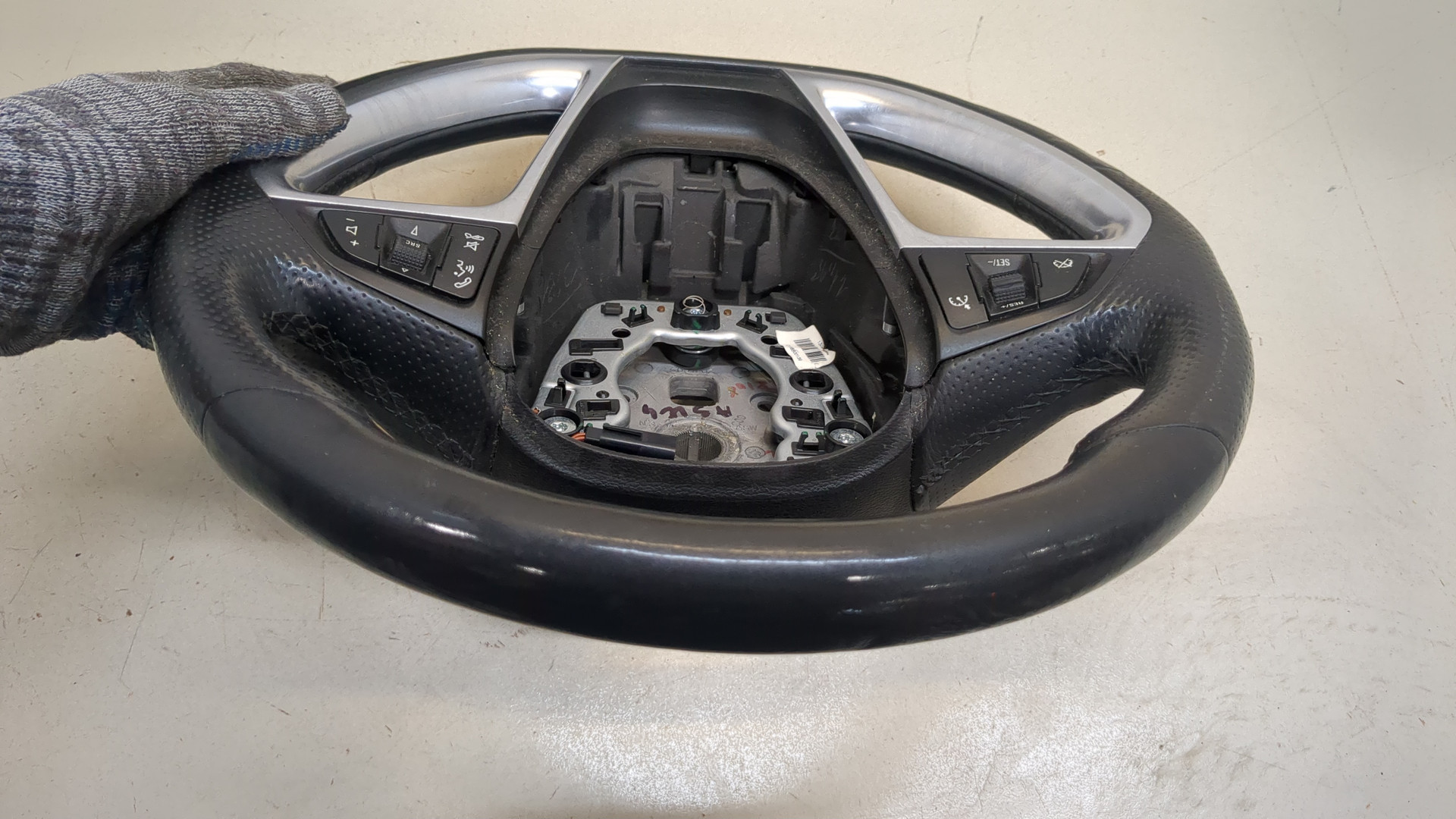 Рулевое колесо (руль)