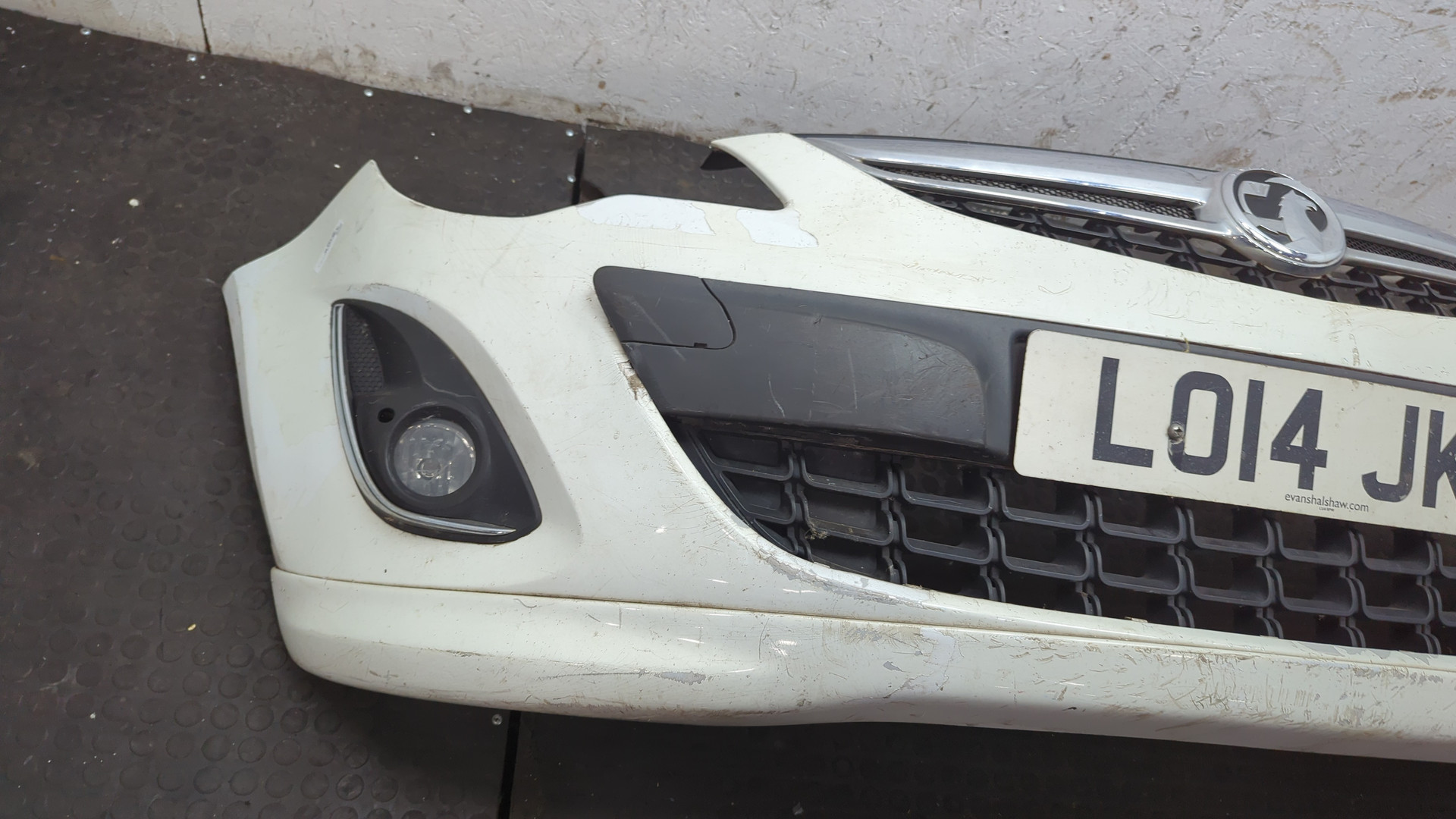 Бампер передний