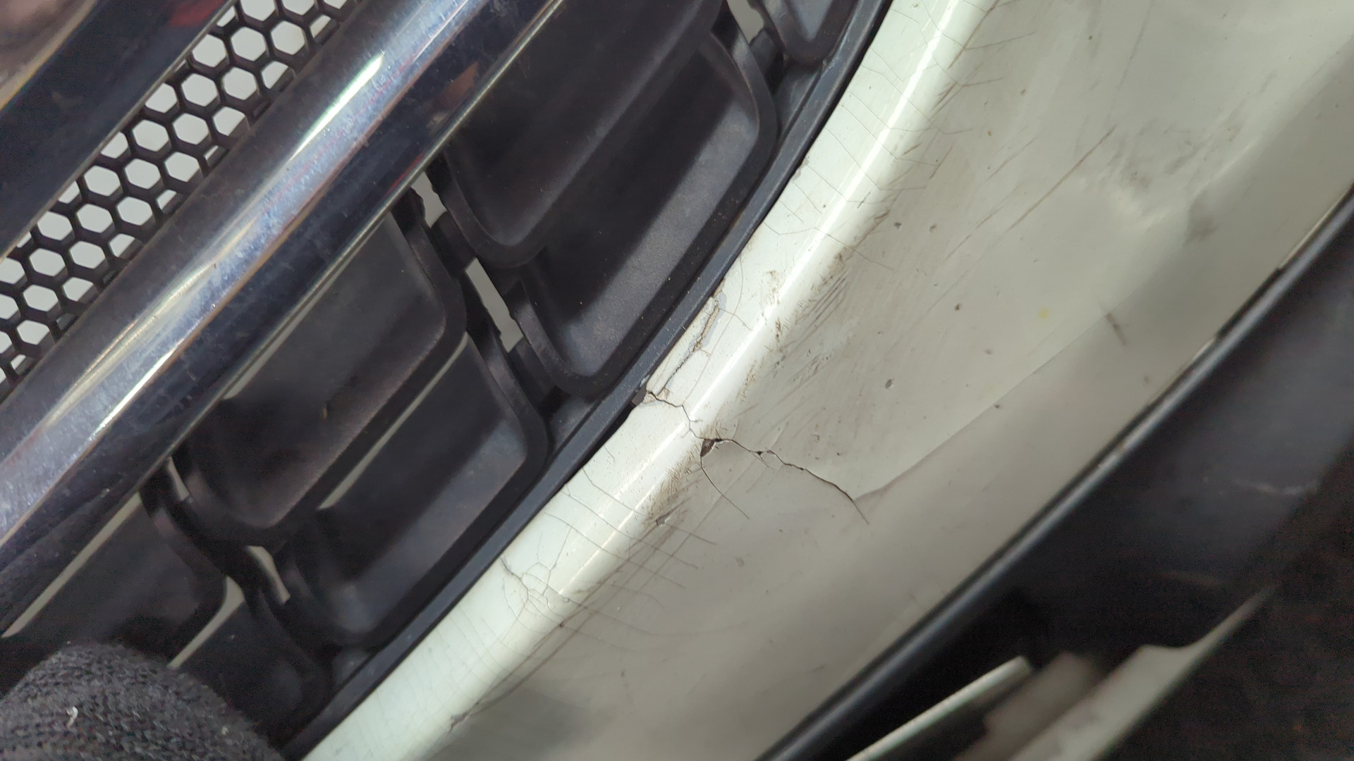 Бампер передний