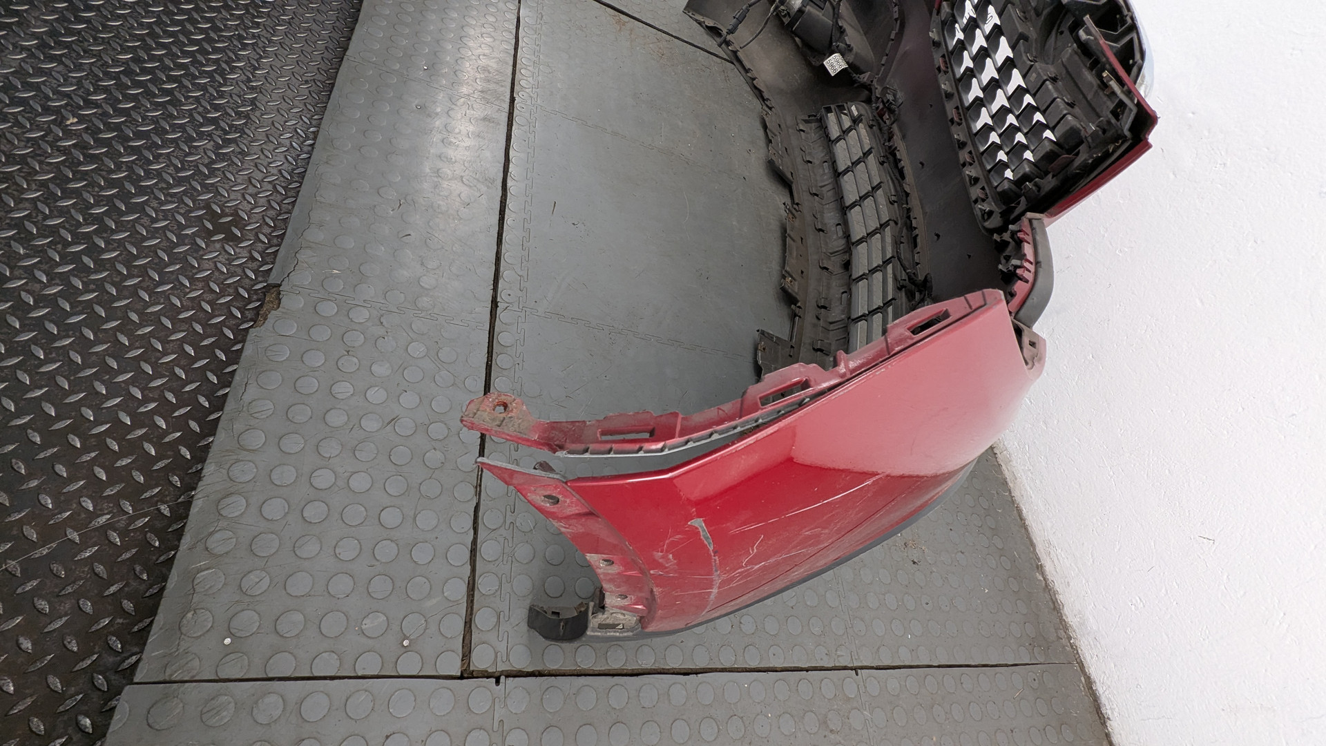 Бампер передний