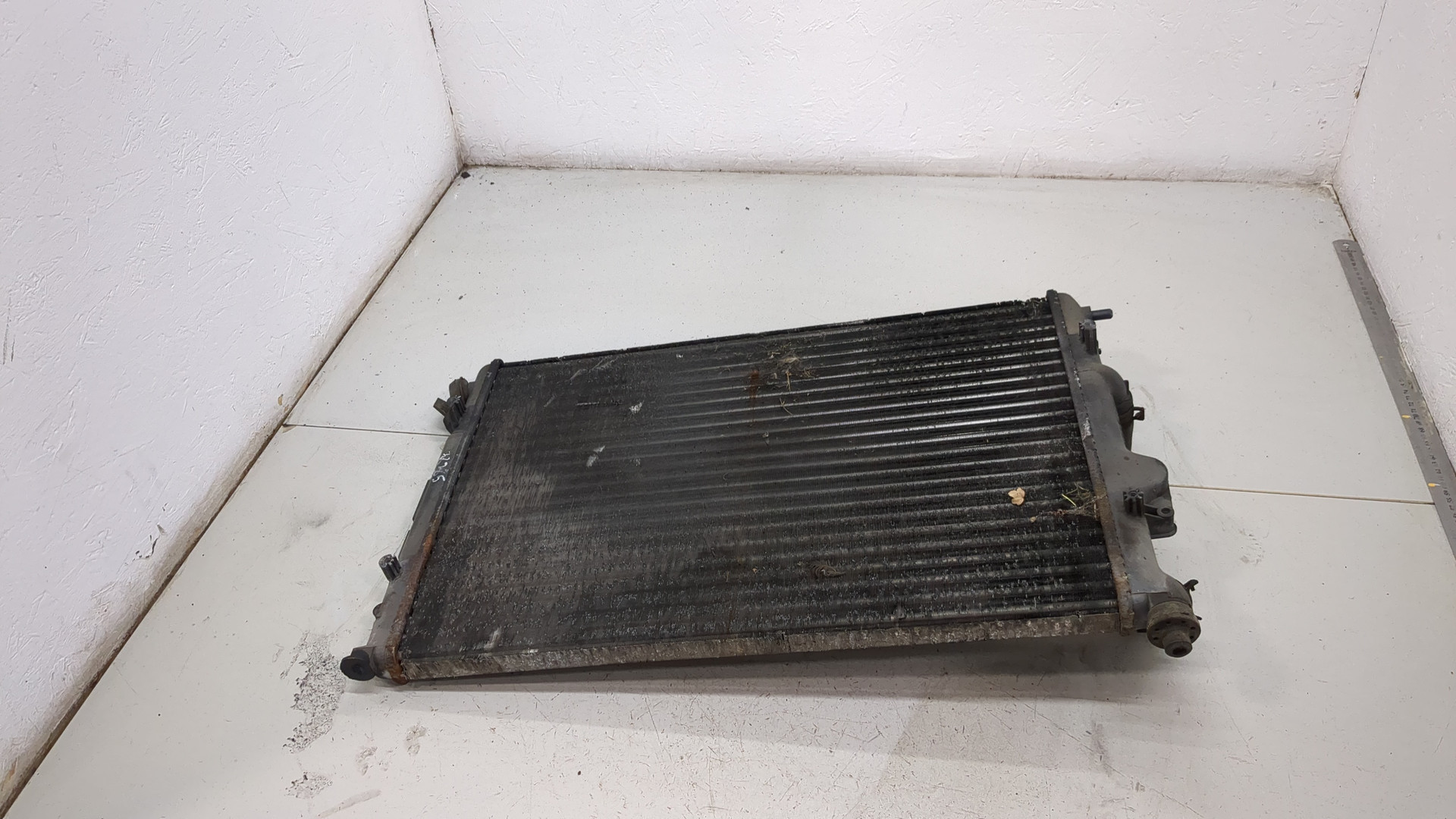 Радиатор охлаждения двигателя основной