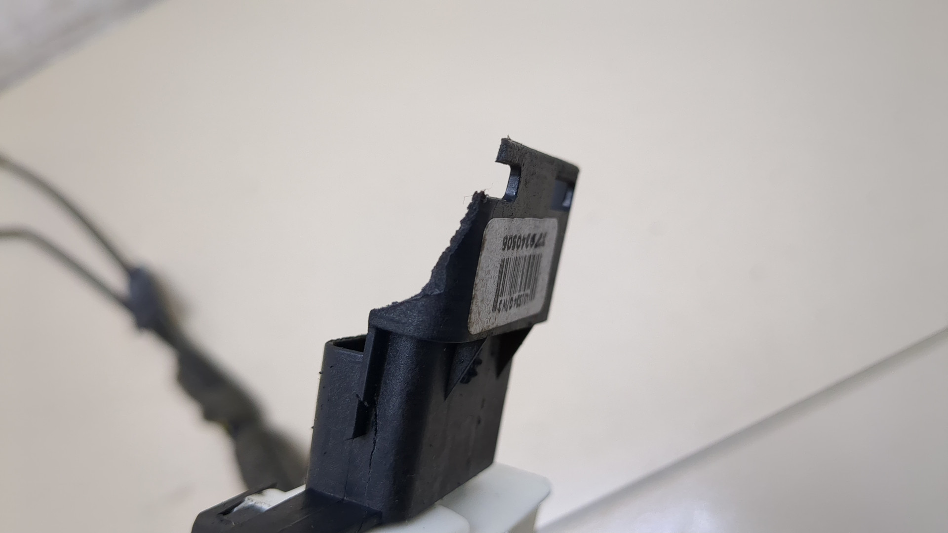 Замок двери сдвижной