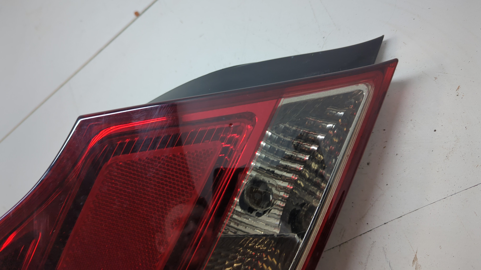 Фонарь задний левый