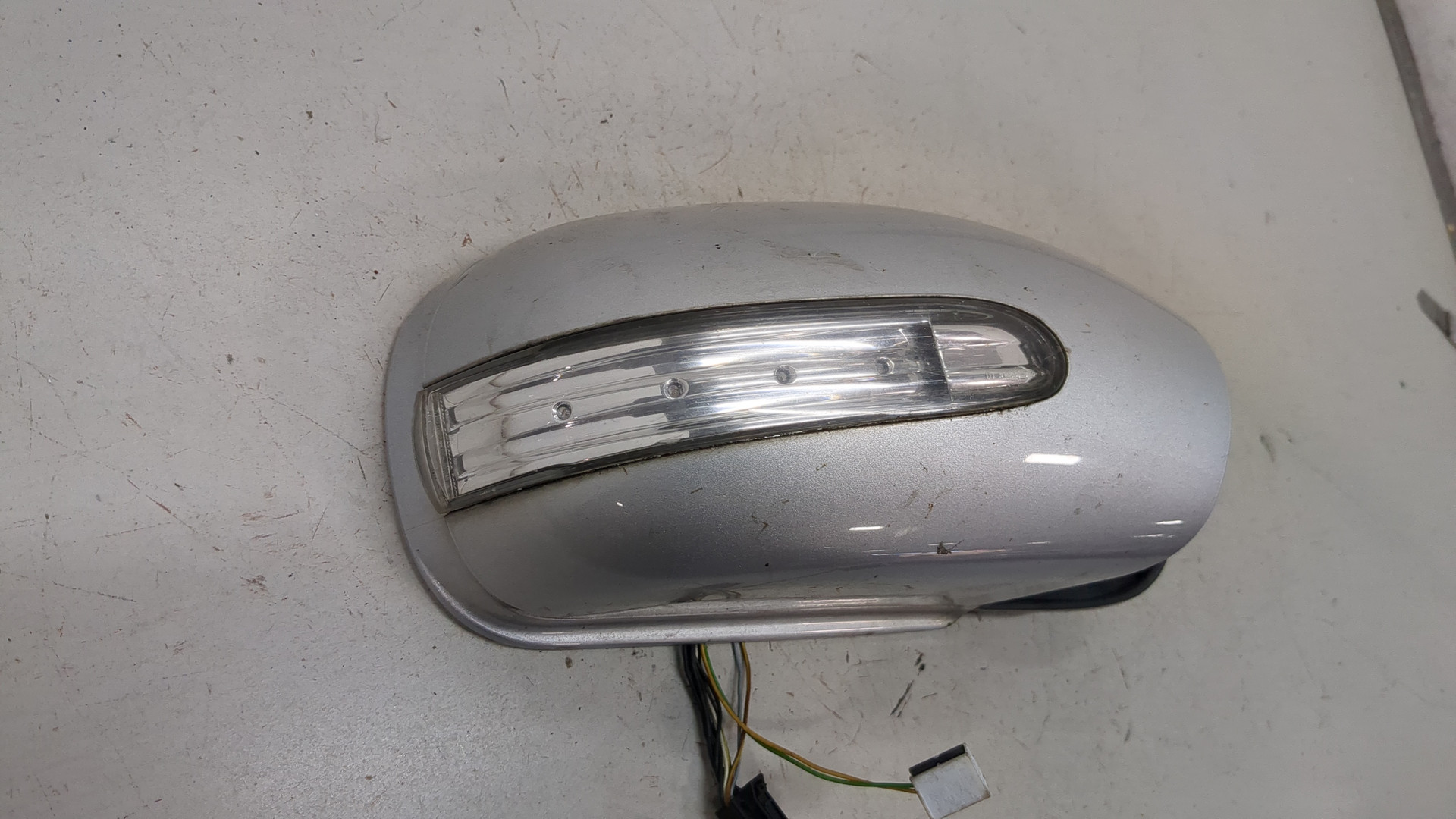 Зеркало правое электрическое