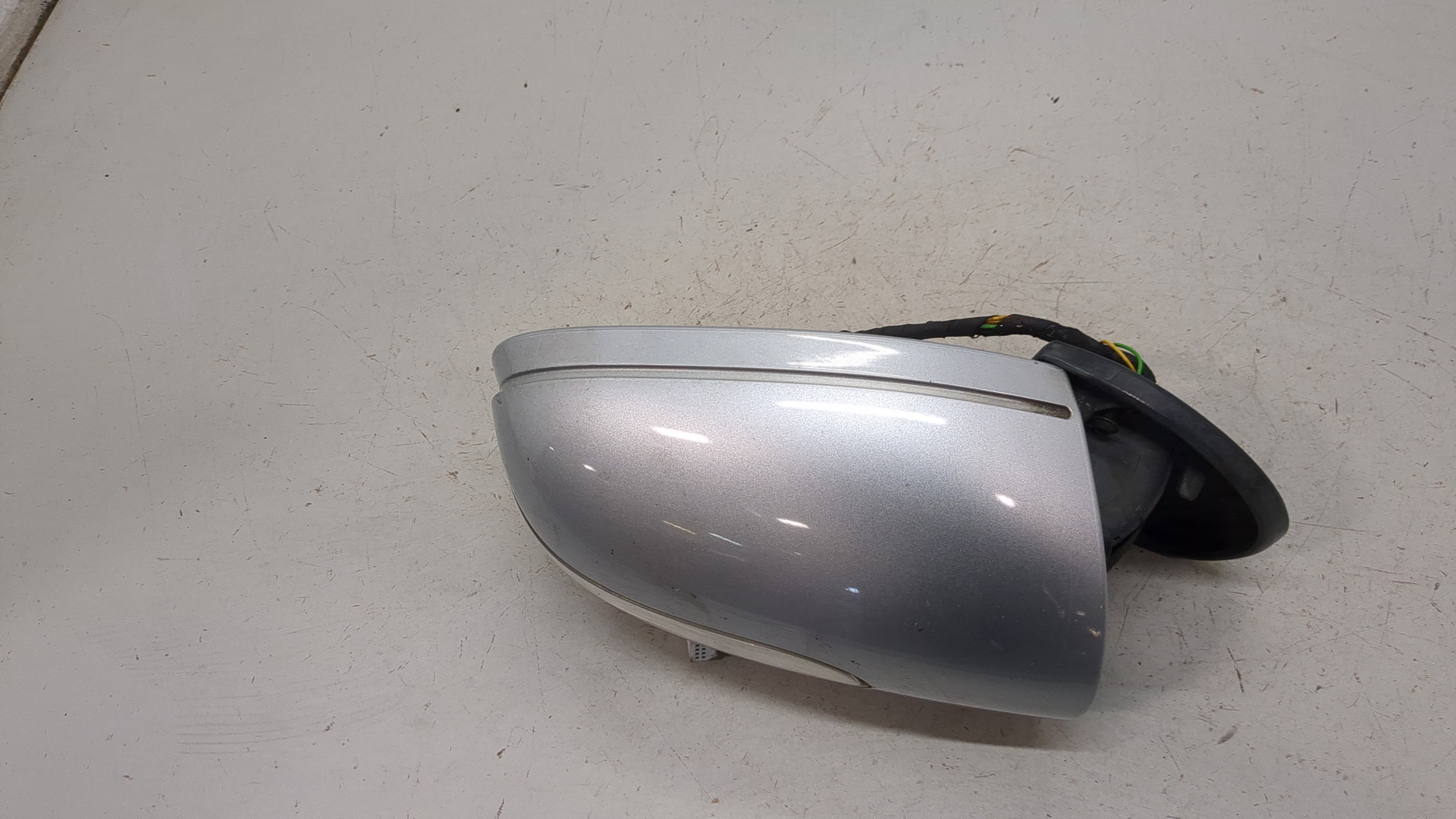 Зеркало правое электрическое