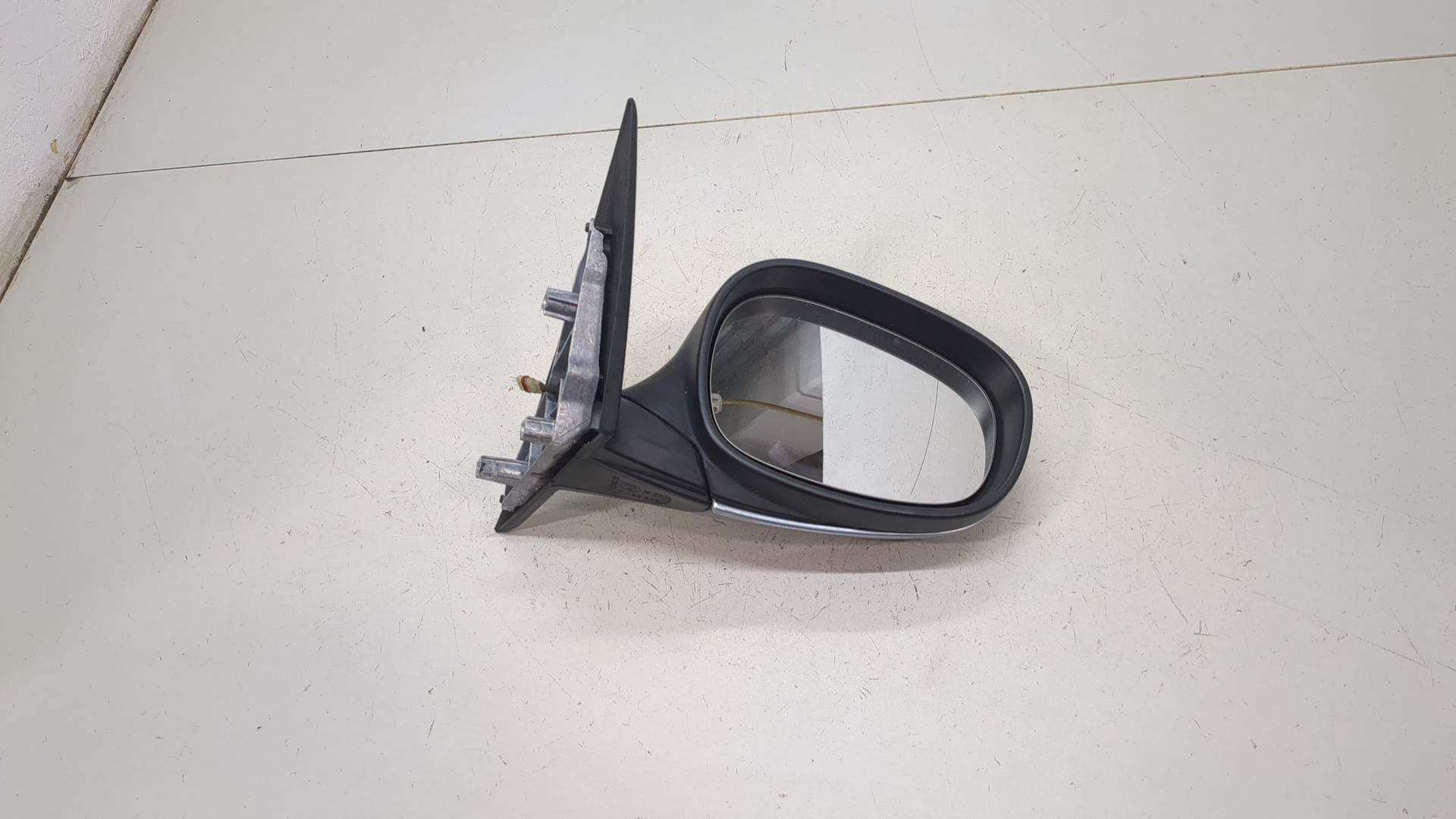 Зеркало правое электрическое