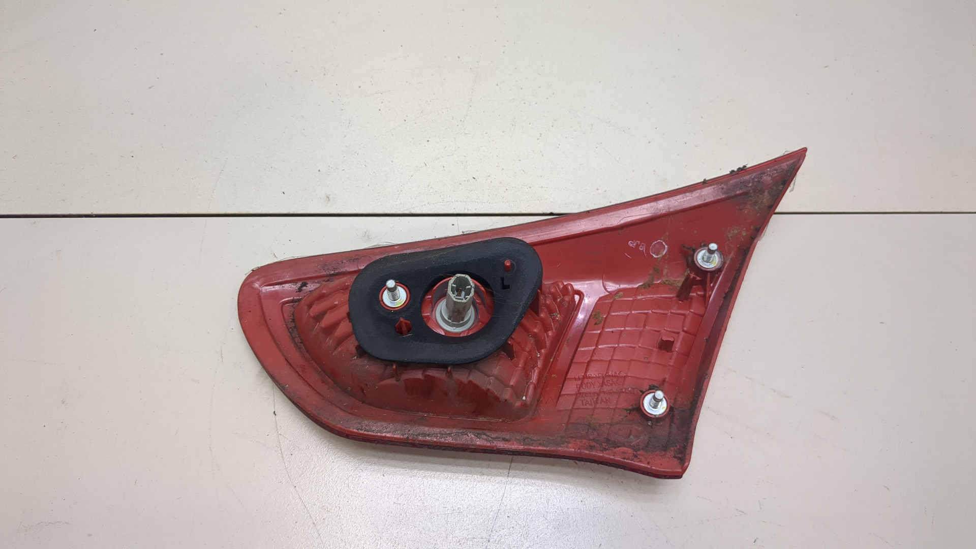 Фонарь задний внутренний правый