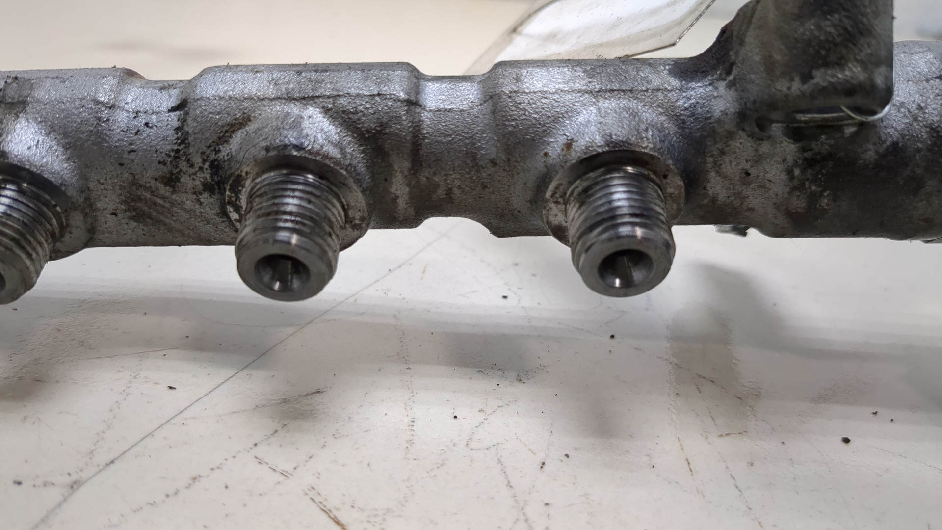 Рейка топливная (рампа)