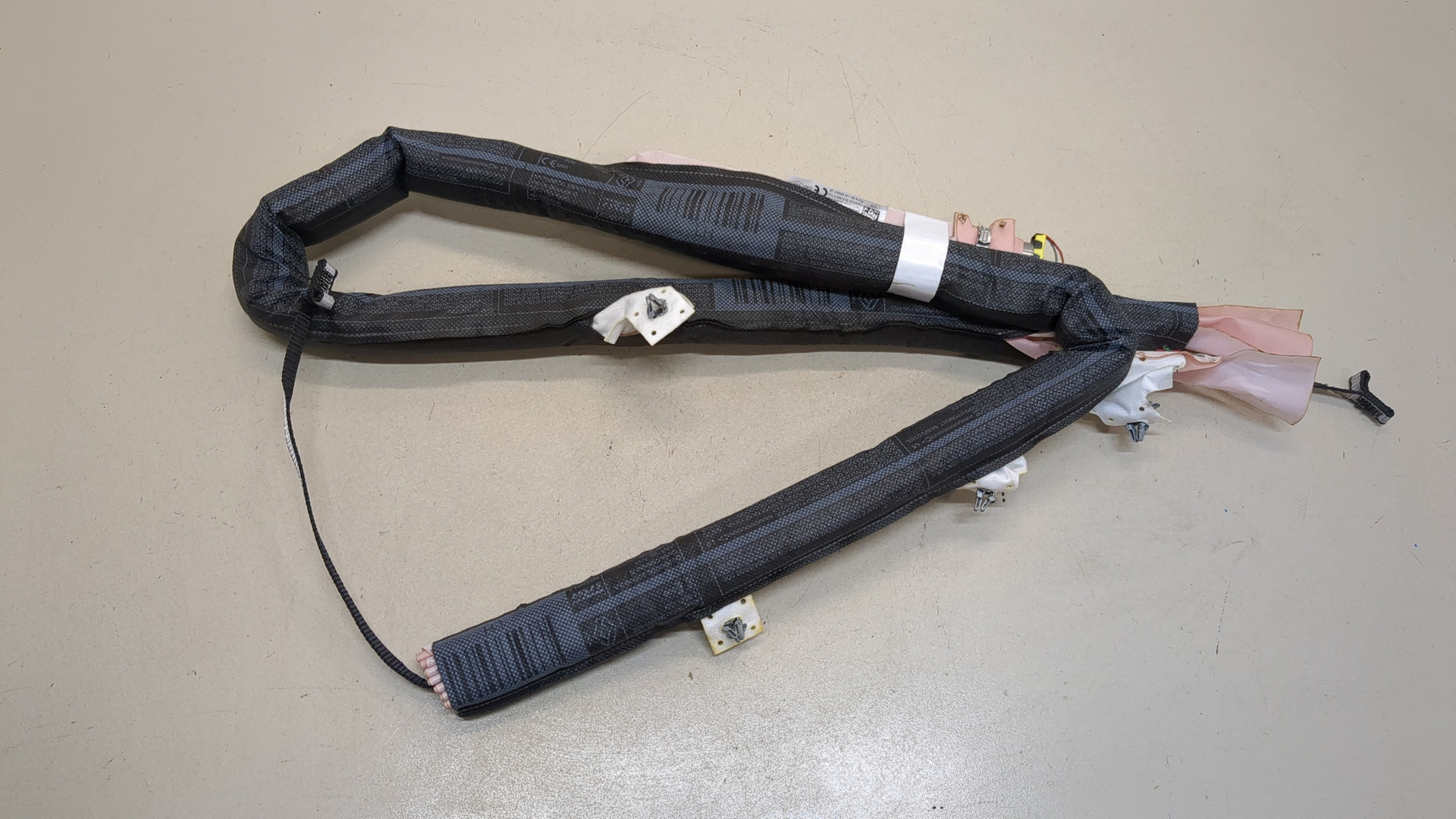 Подушка безопасности боковая (шторка)