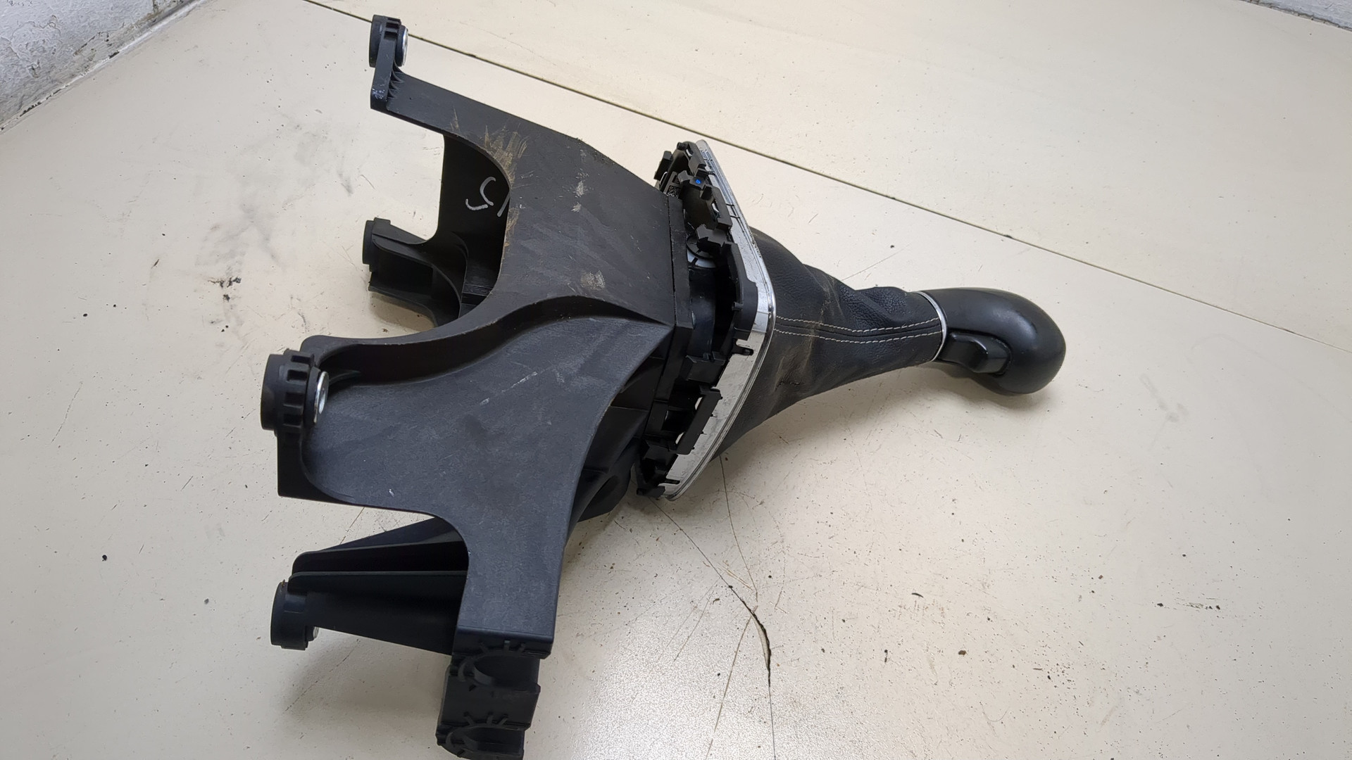 Кулиса МКПП / АКПП