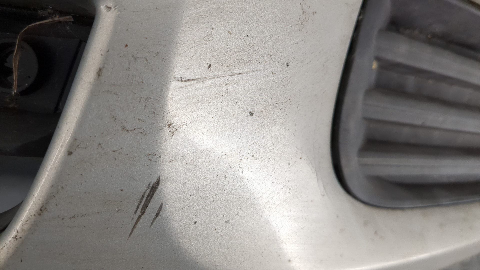 Бампер передний