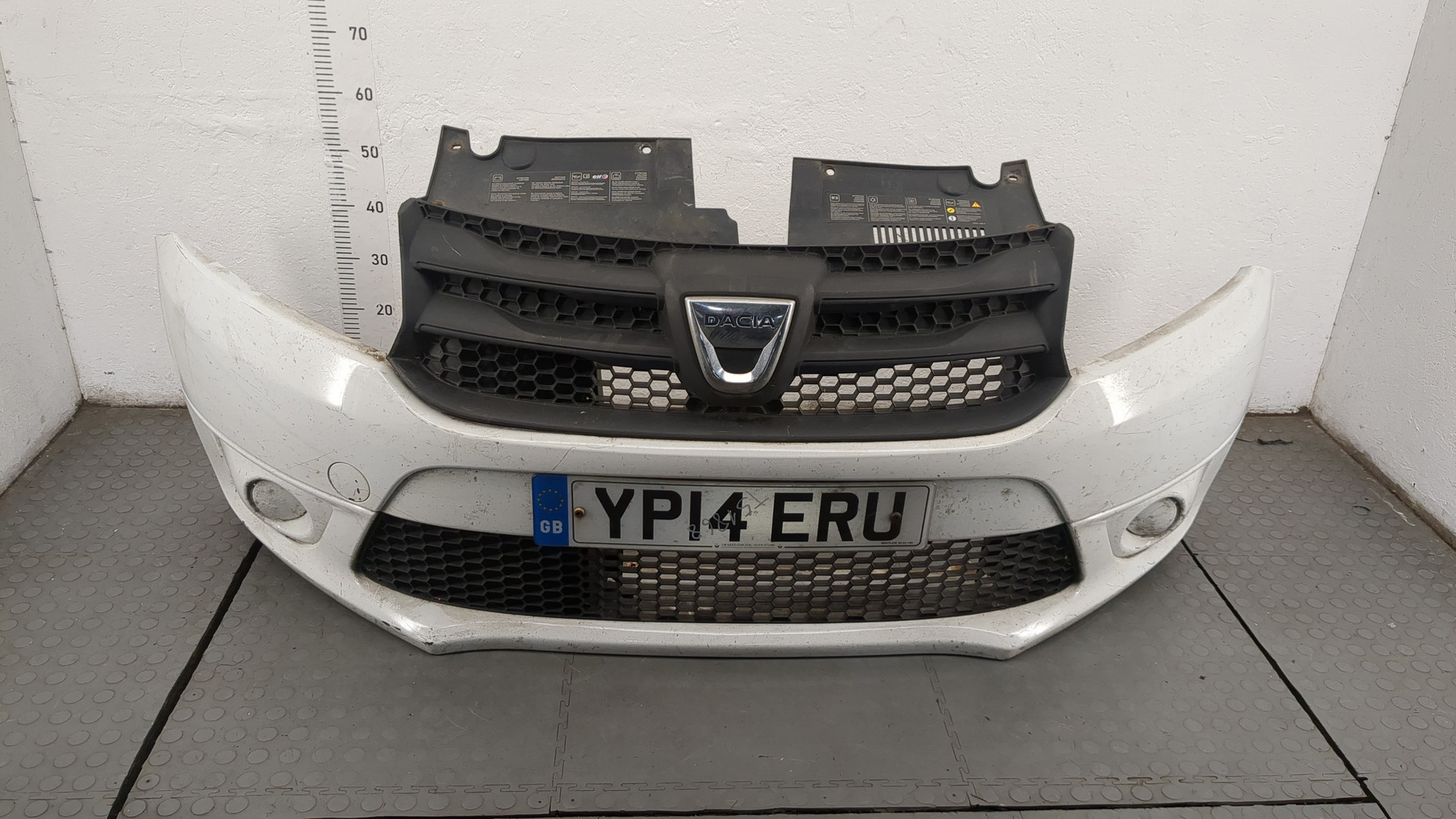 Бампер передний