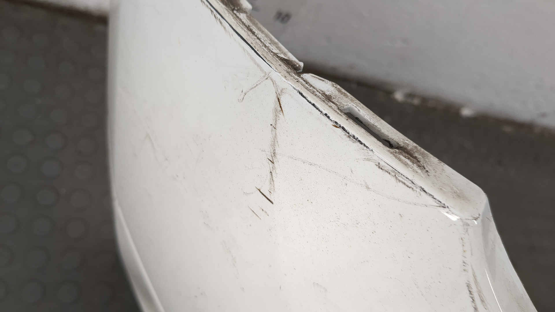 Бампер передний