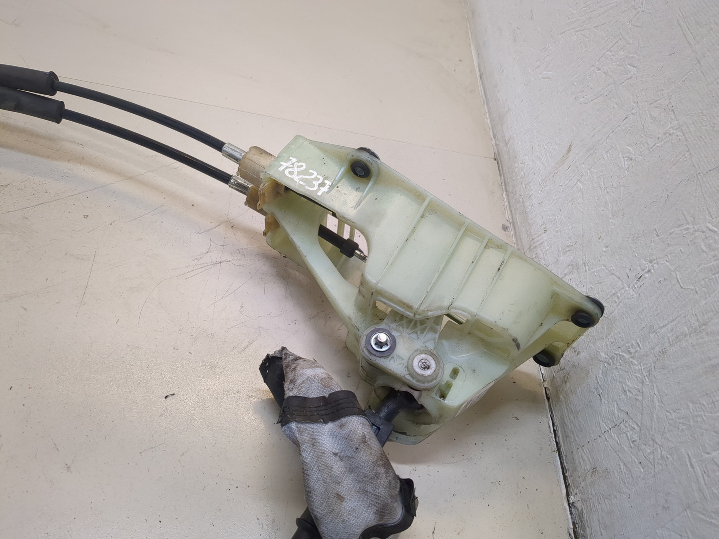 Кулиса МКПП / АКПП