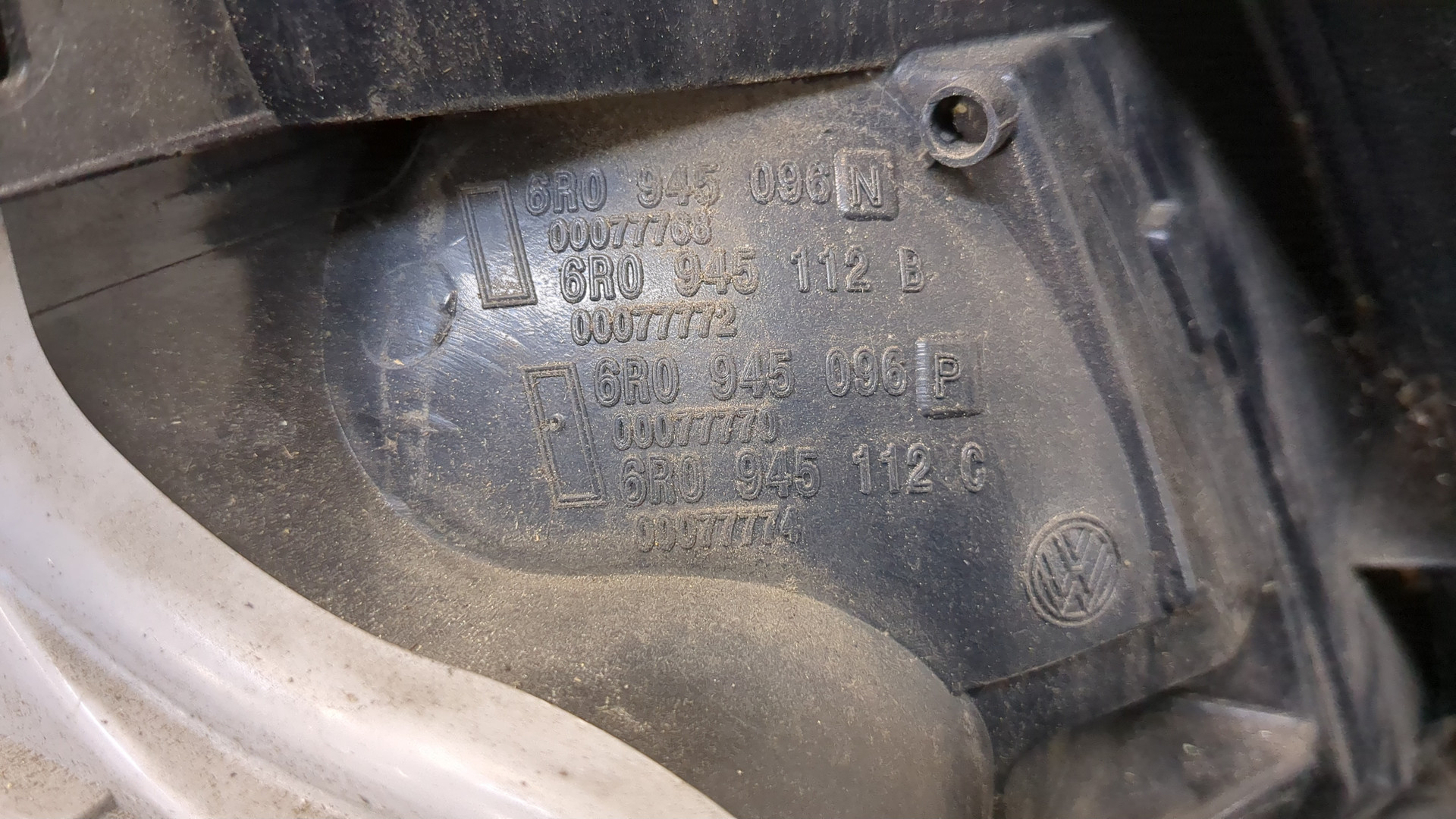 Фонарь задний правый