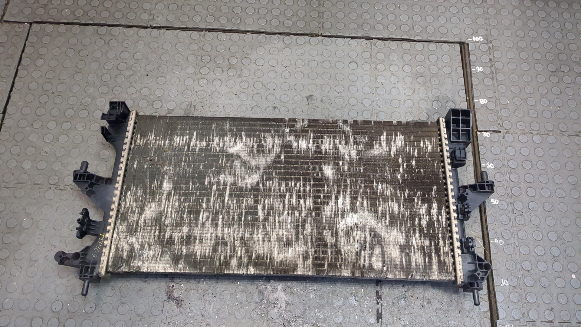 Радиатор охлаждения двигателя основной