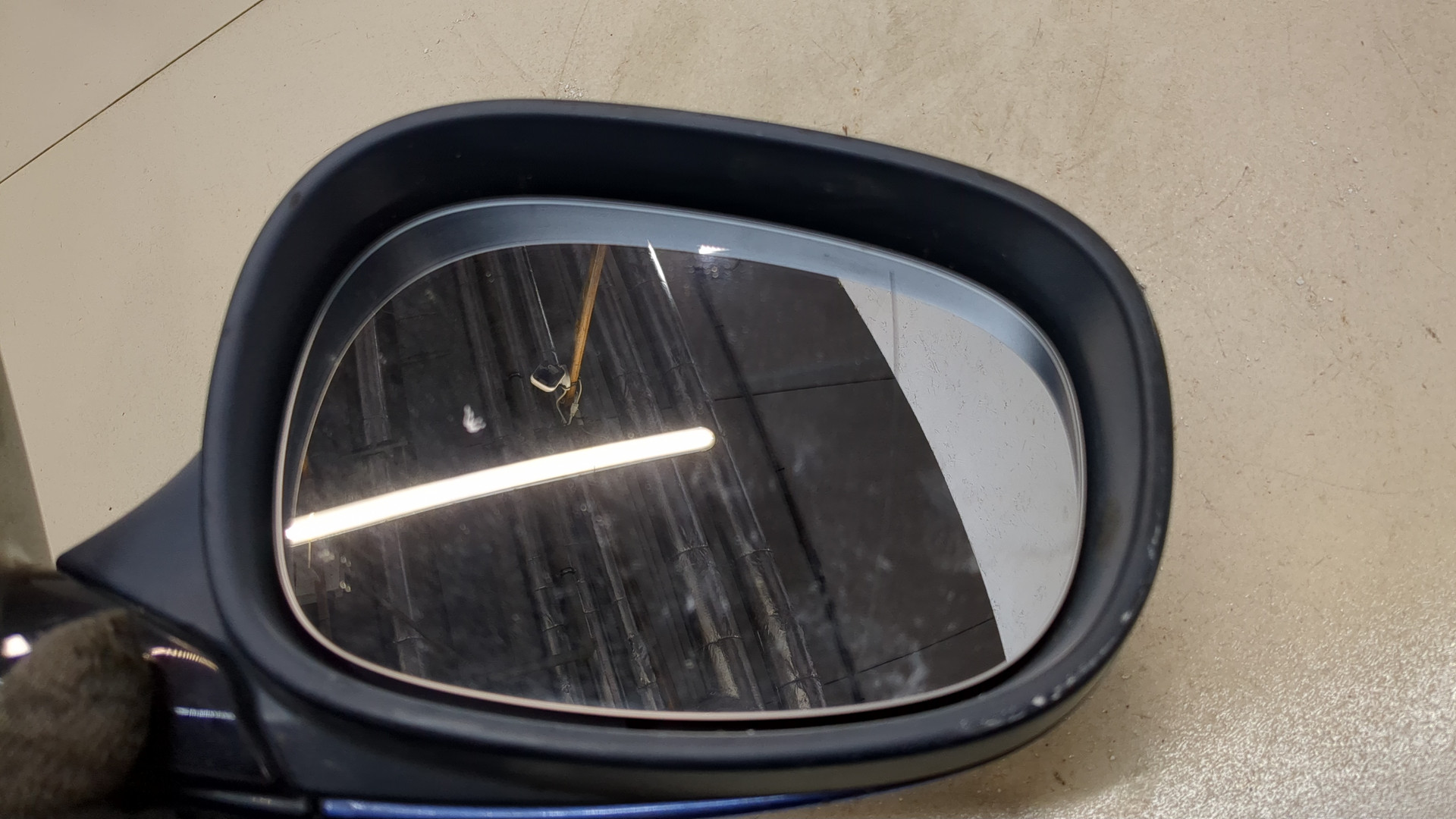 Зеркало правое электрическое