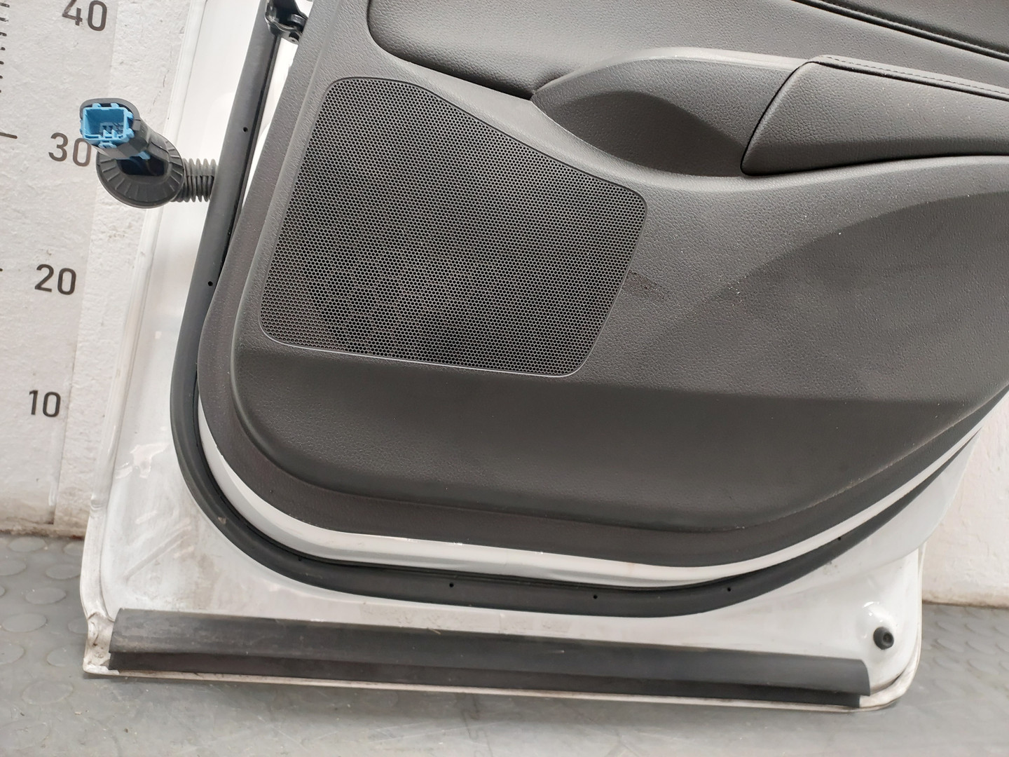 Дверь задняя правая