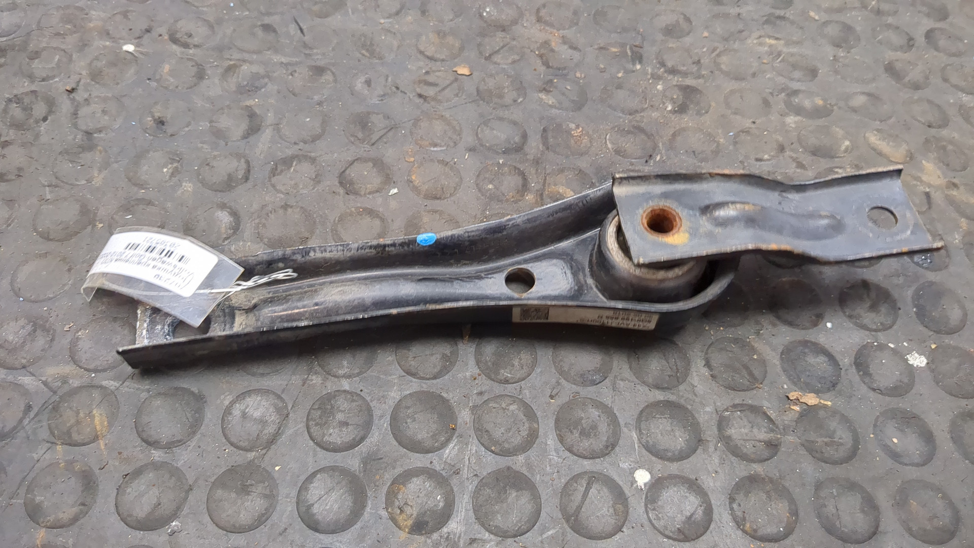 Опора КПП левая