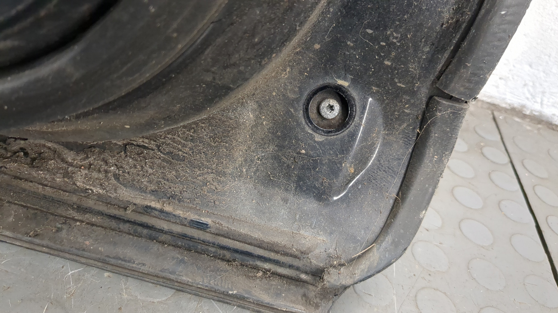 Дверь передняя левая