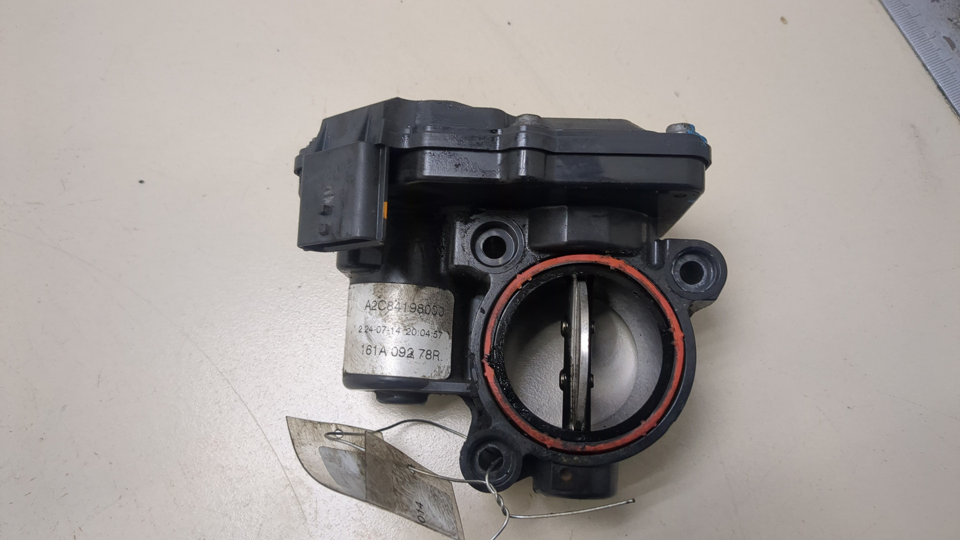 Заслонка дроссельная электрическая