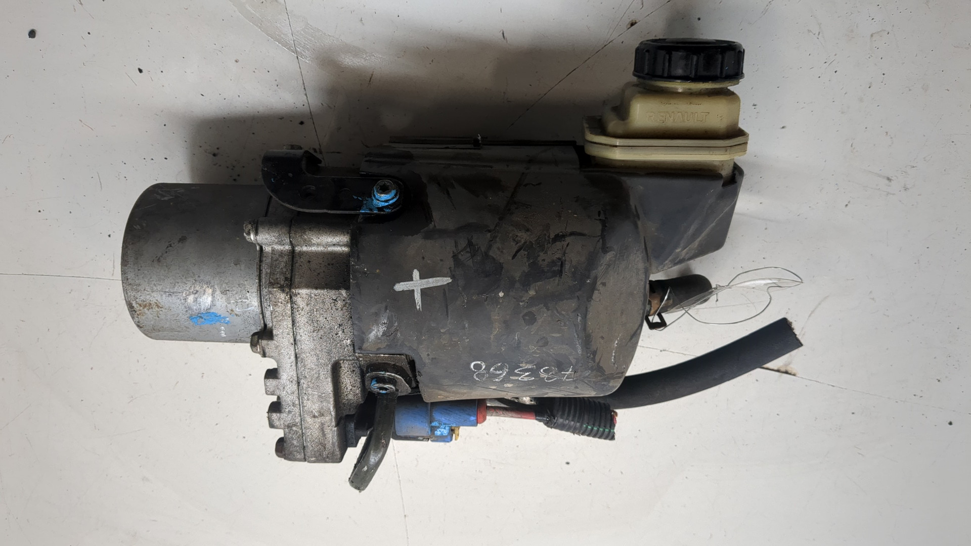 Насос ГУР (гидроусилитель руля)