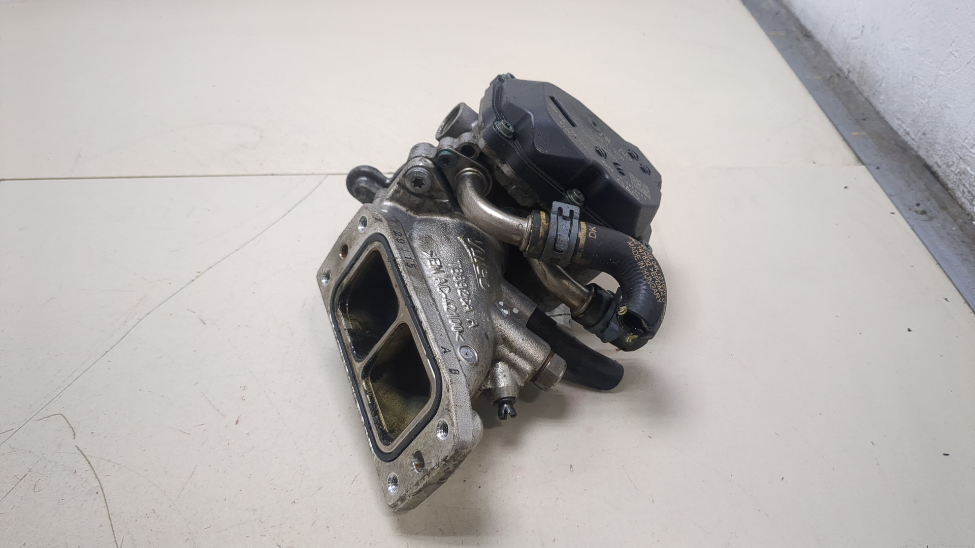 Заслонка дроссельная электрическая