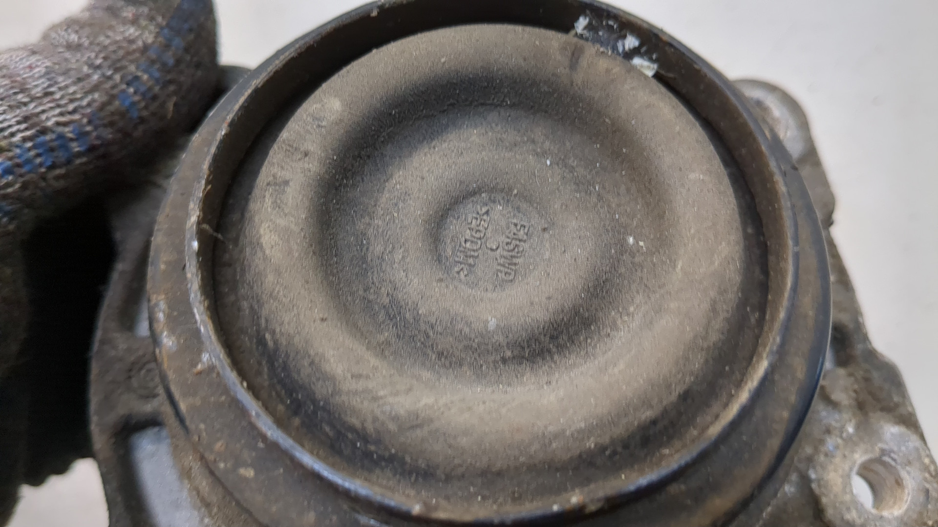 Опора двигателя