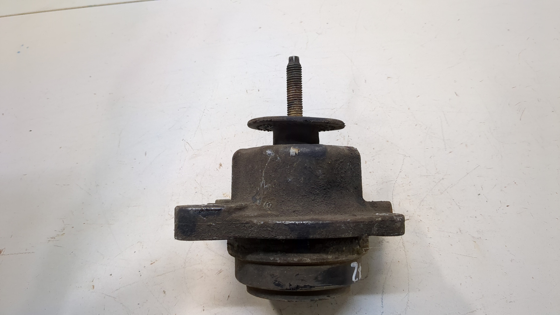 Опора двигателя